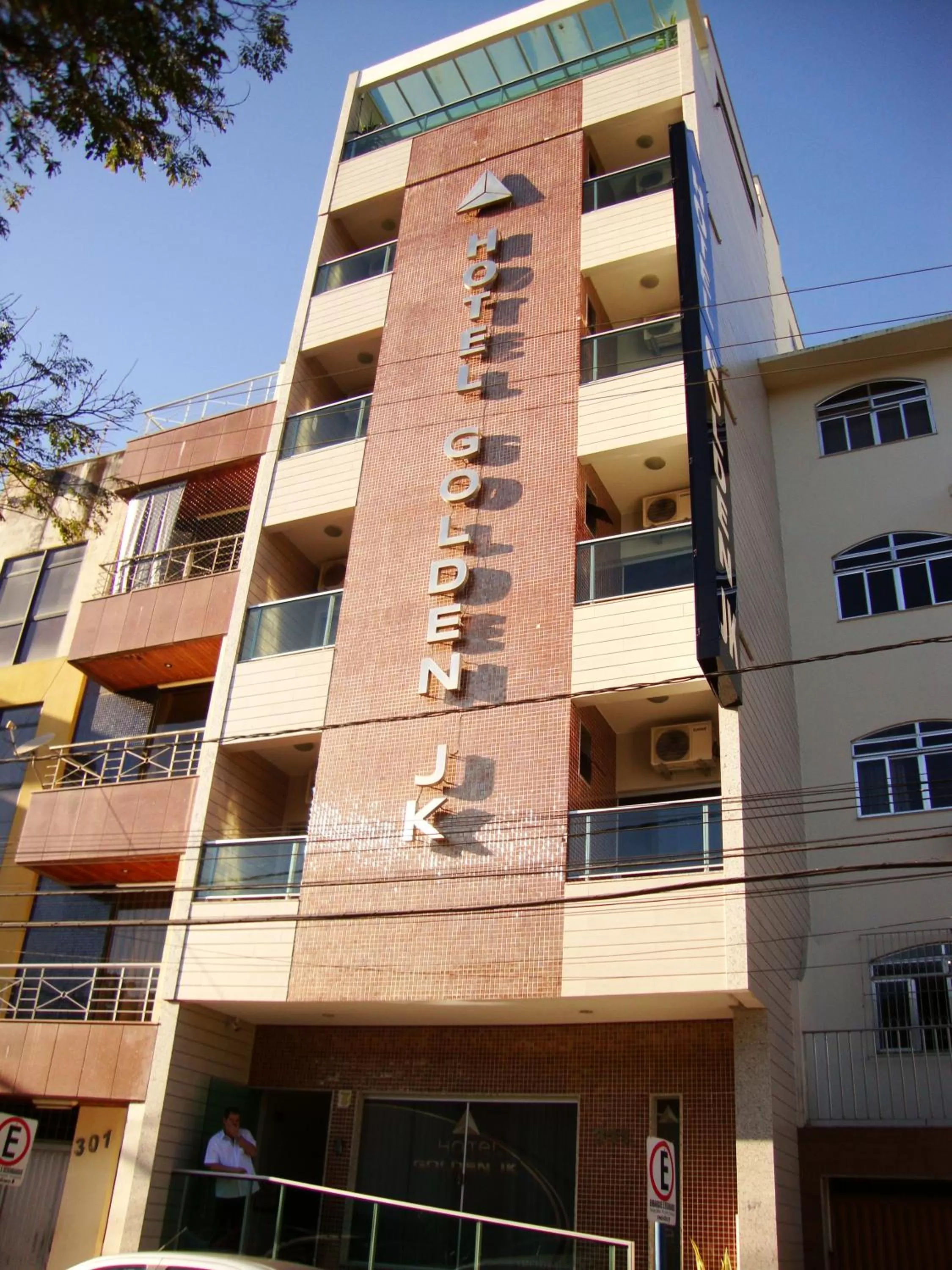 Property Building in Hotel Golden JK