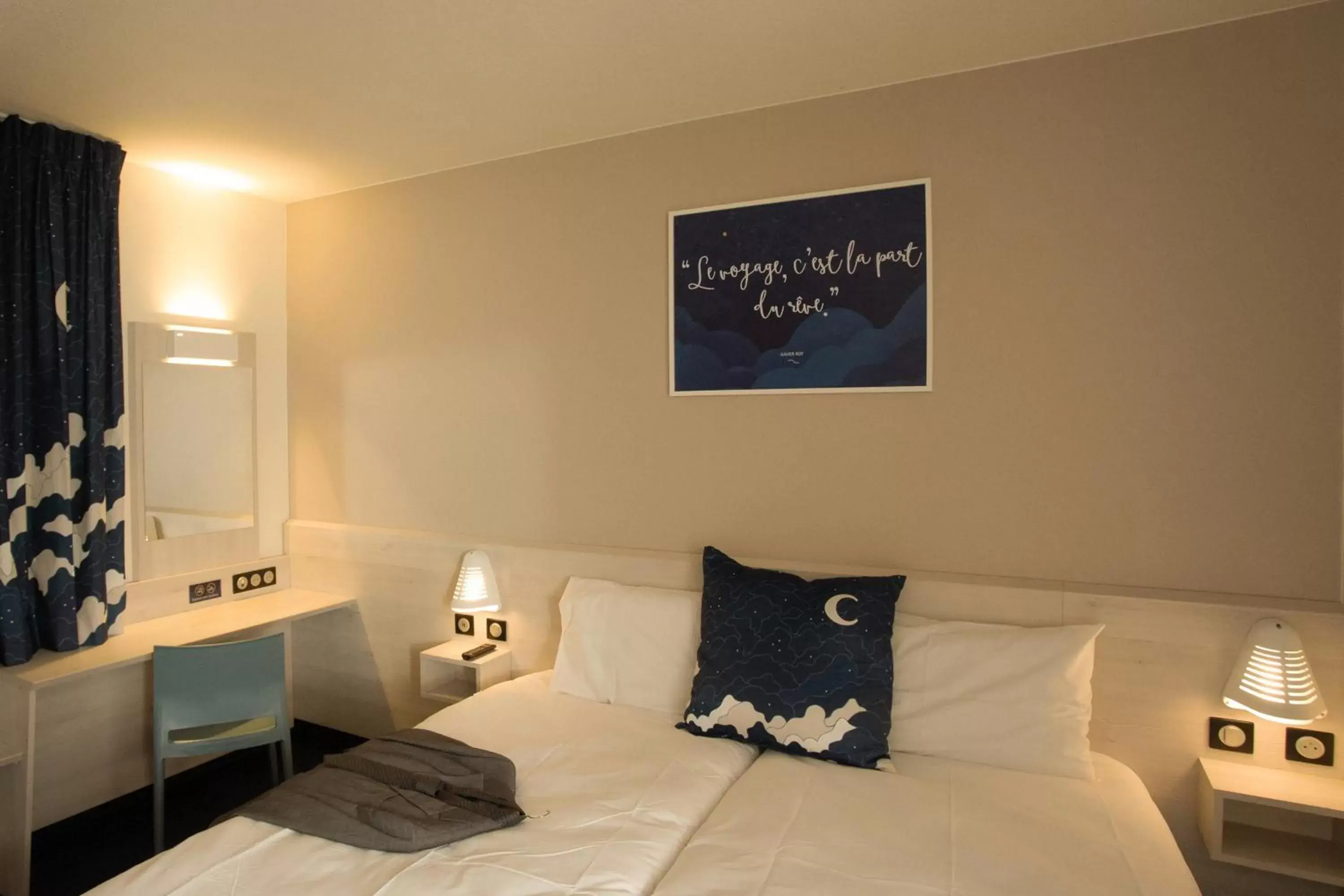 Twin Room in ACE Hôtel Lyon Vénissieux Parc des Expositions Twin Room in ACE Hôtel Lyon Vénissieux Parc des Expositions