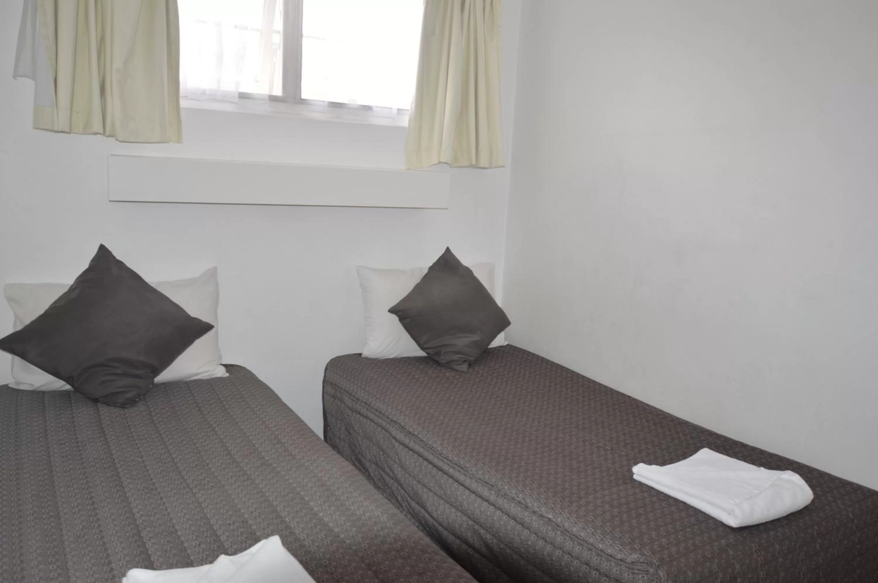 Bed in Mittagong Motel