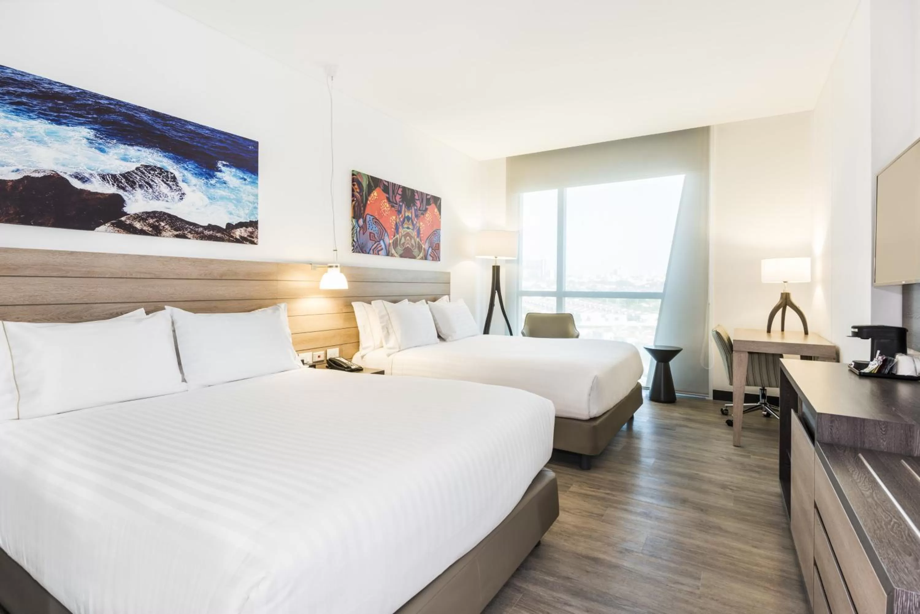 Photo of the whole room, Bed in Holiday Inn Express - Barranquilla Buenavista by IHG