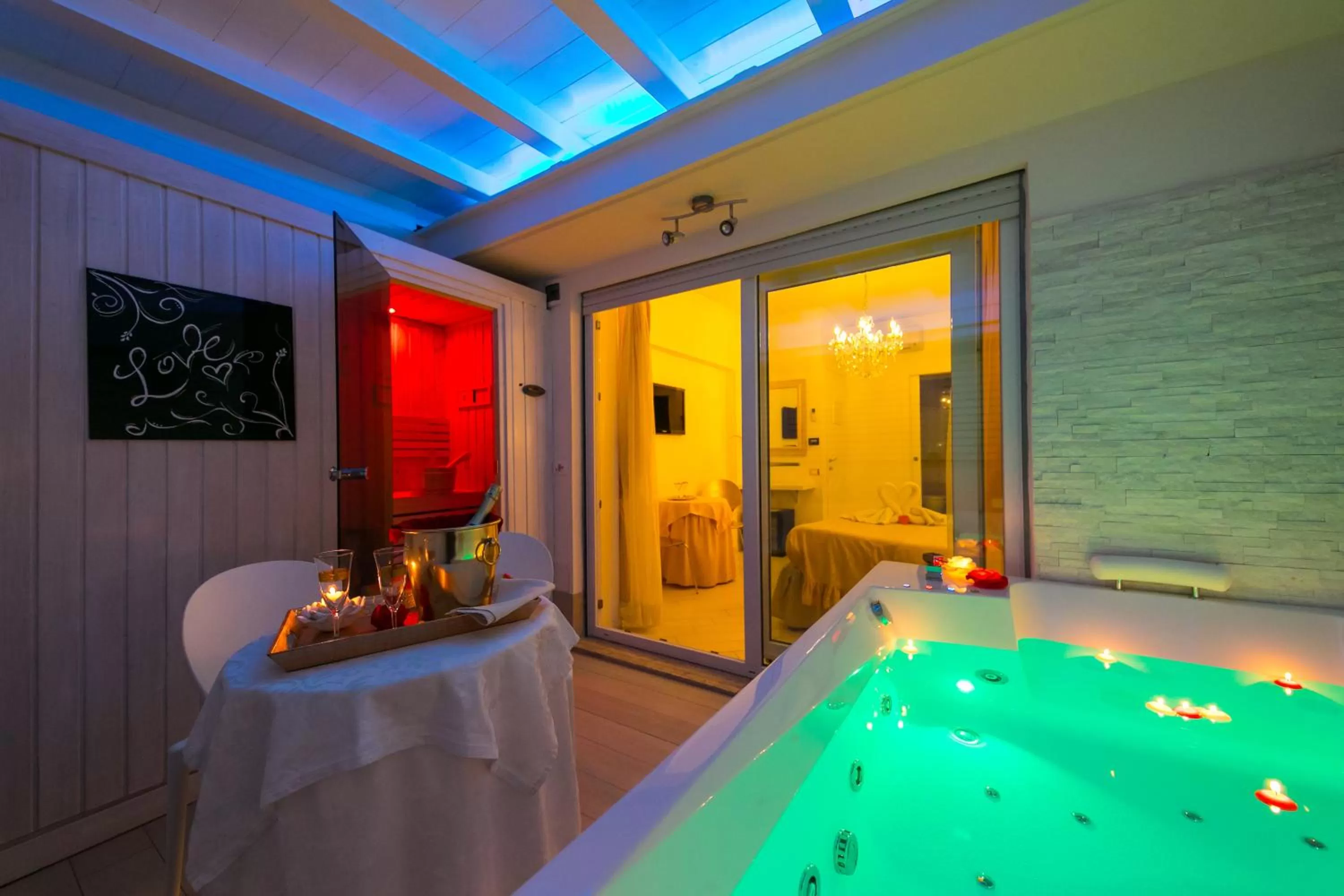 Photo of the whole room in Suites Roma Tiburtina