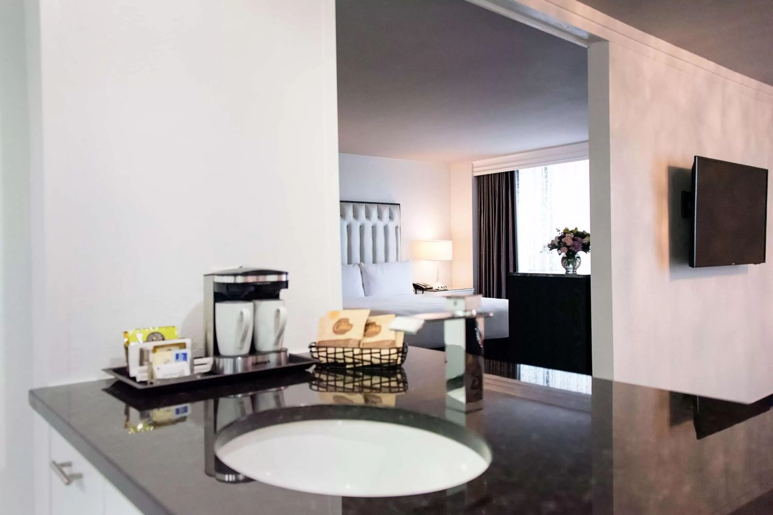 Photo of the whole room in DoubleTree by Hilton Hotel Tallahassee