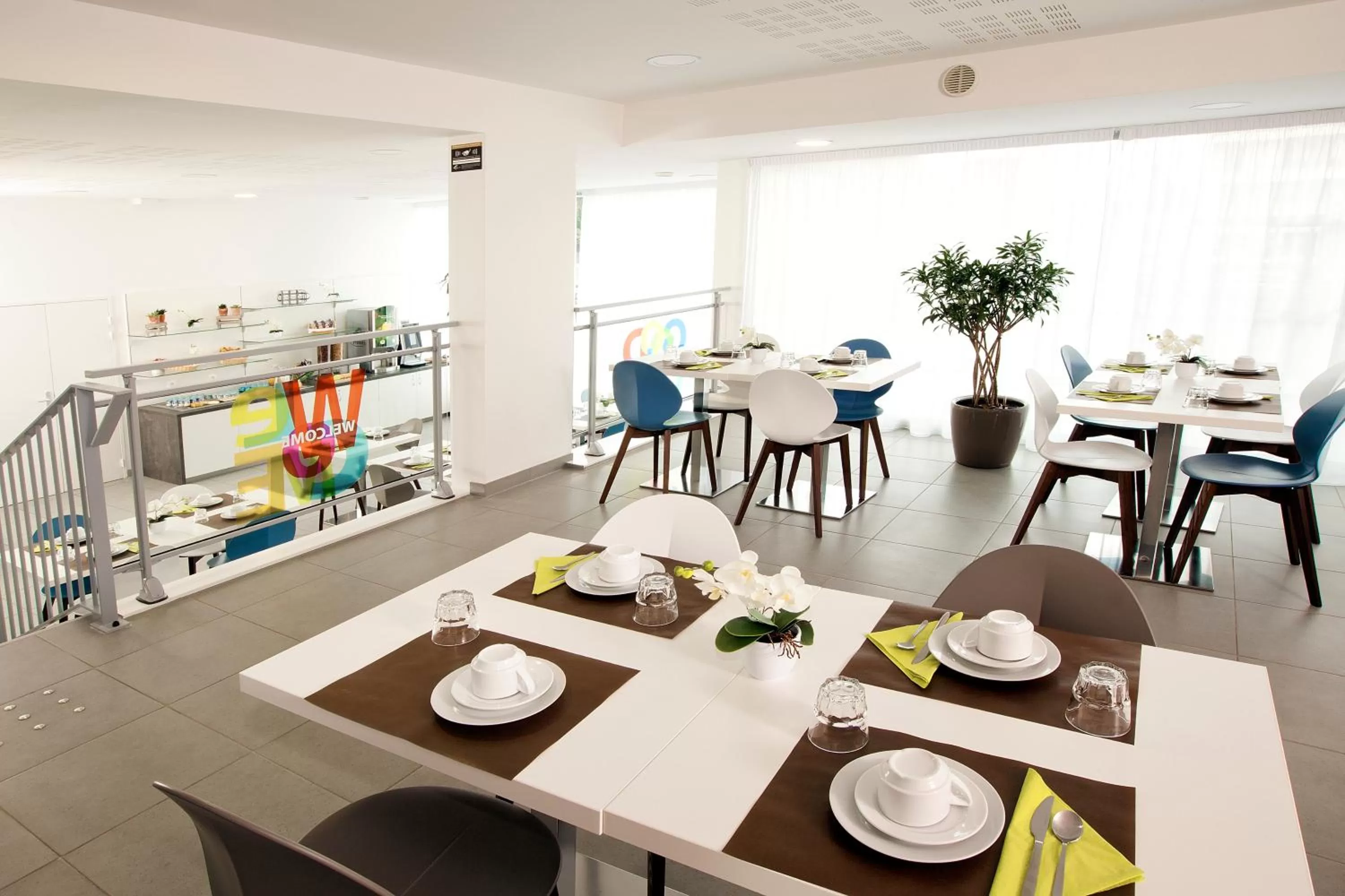 Restaurant/places to eat in Séjours & Affaires Paris Bagneux