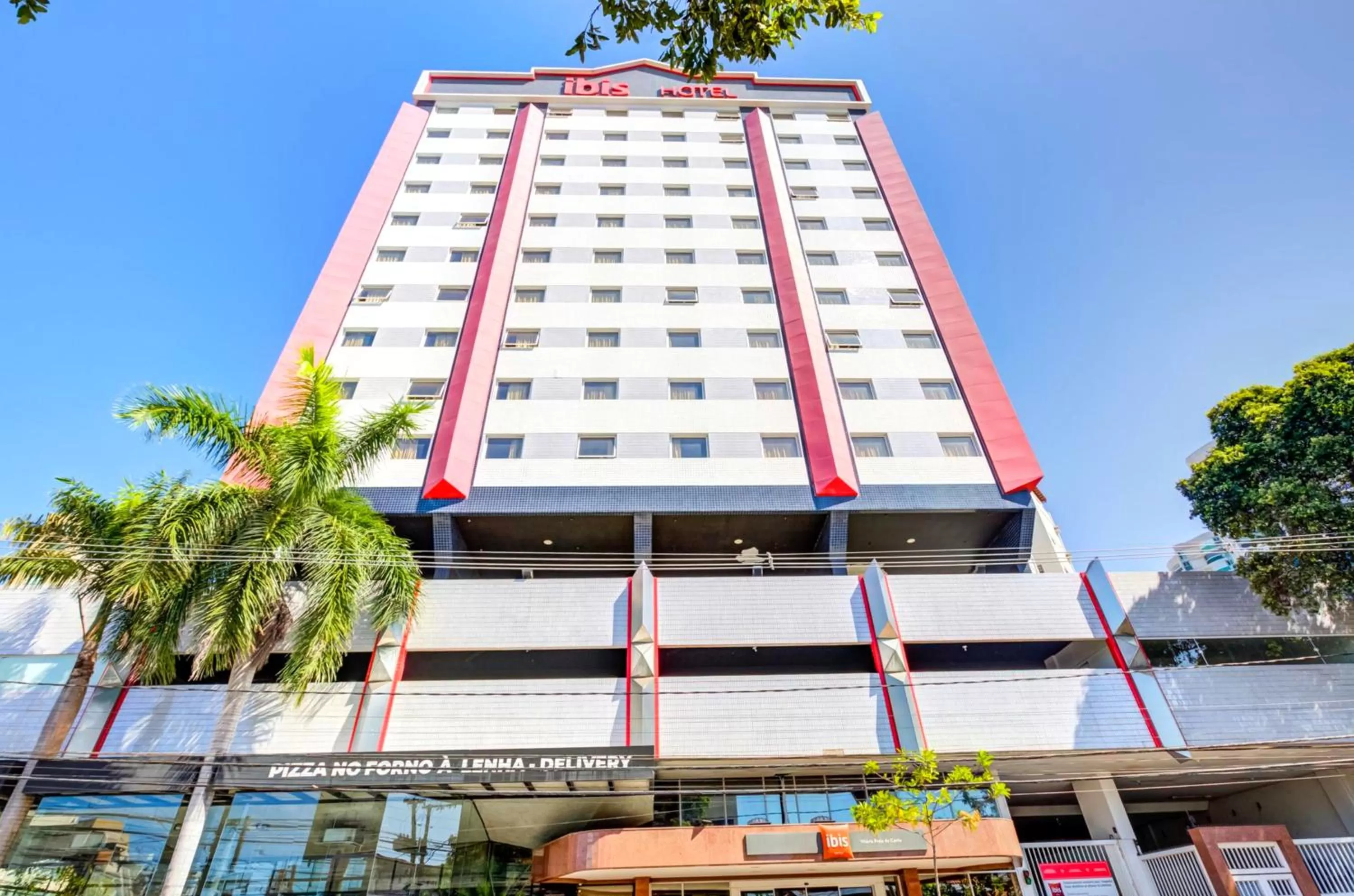 Property building in ibis Vitoria Praia do Canto