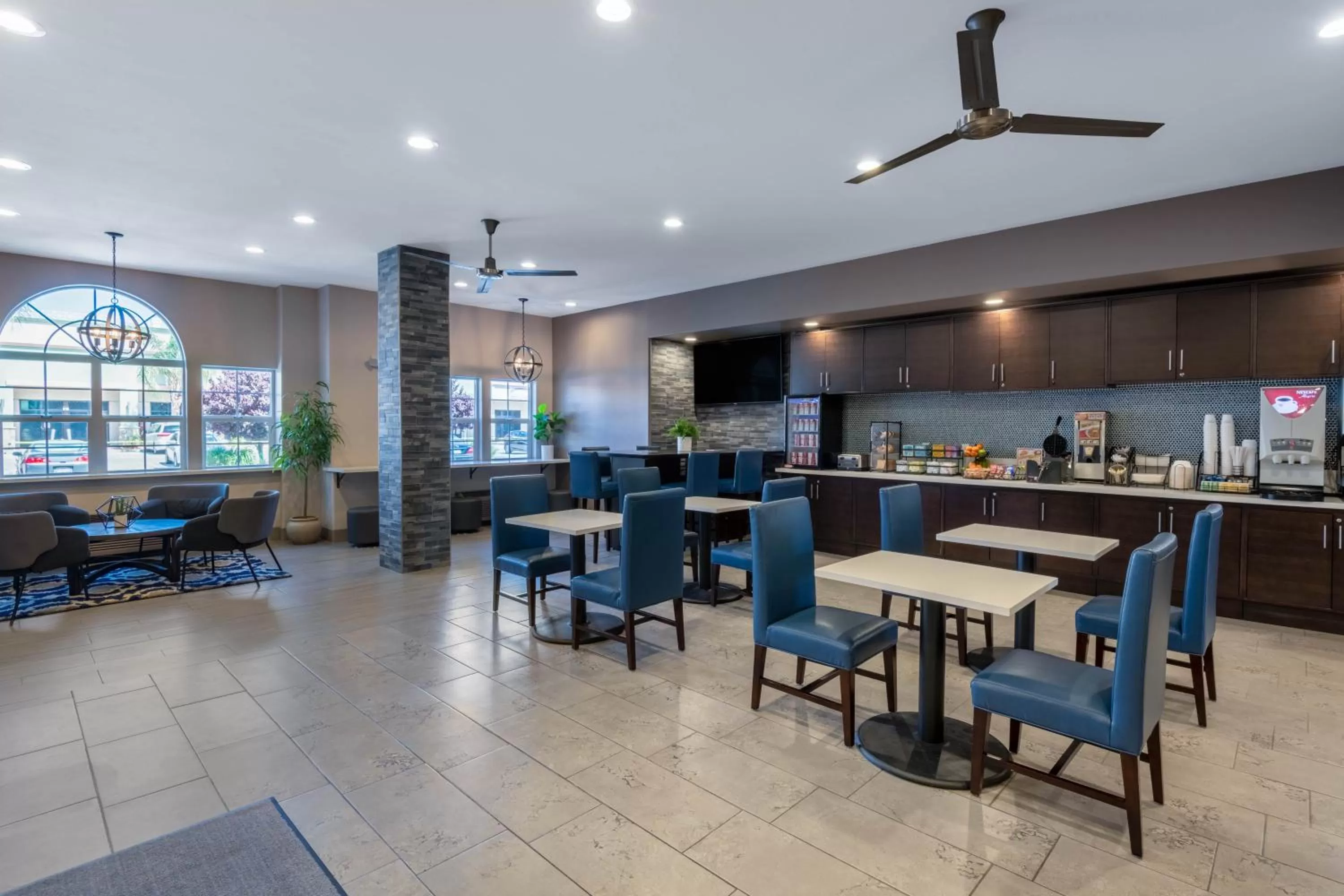 Lobby or reception in Microtel Inn & Suites by Wyndham Tracy