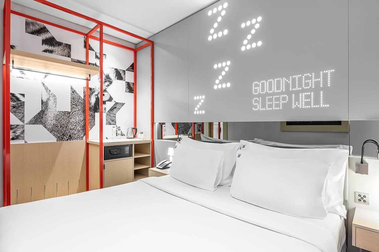 Bed in Studio M Arabian Plaza Hotel & Hotel Apartments