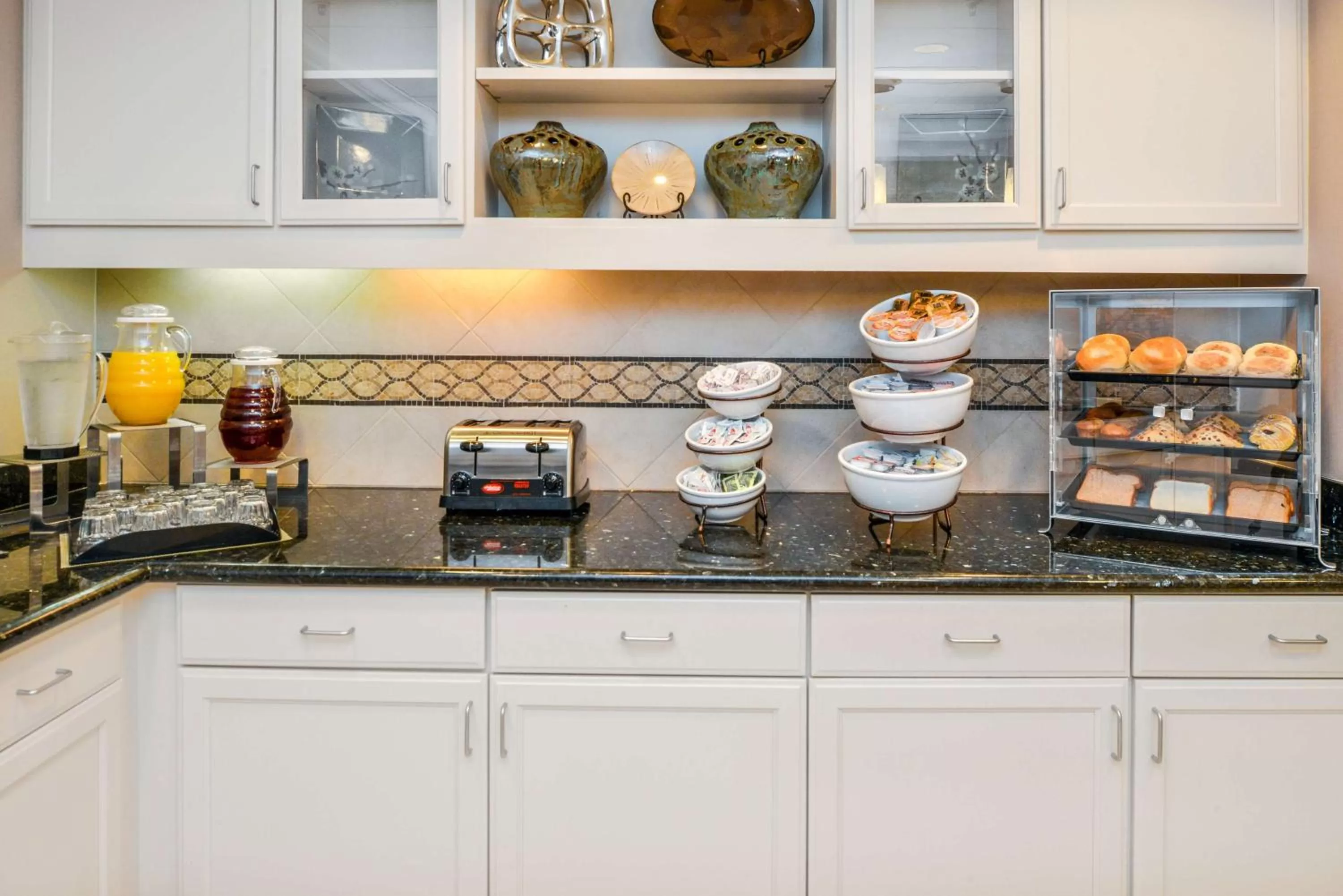 Breakfast in Homewood Suites by Hilton Fresno