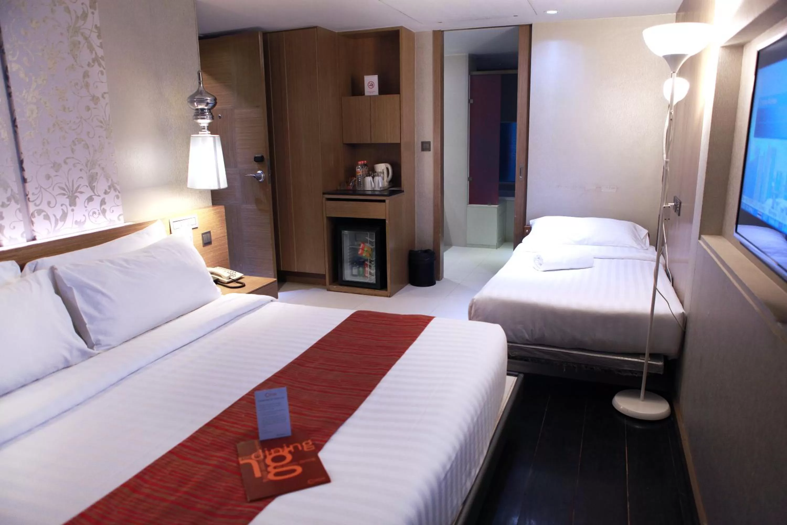 Executive Triple Room in Citrus Sukhumvit 13 Nana Bangkok by Compass Hospitality - Newly Renovated