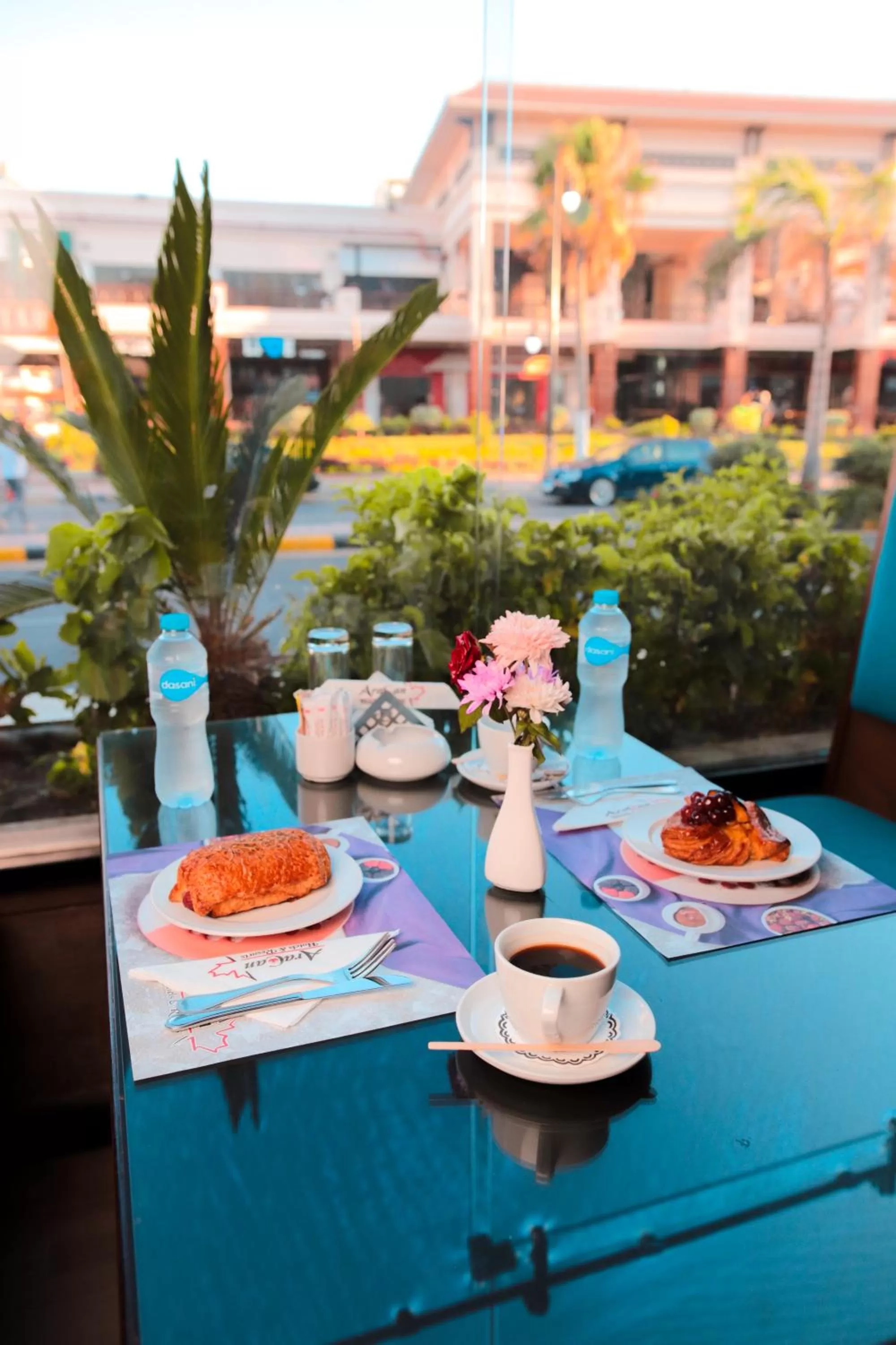 Restaurant/places to eat in Aracan Portsaid