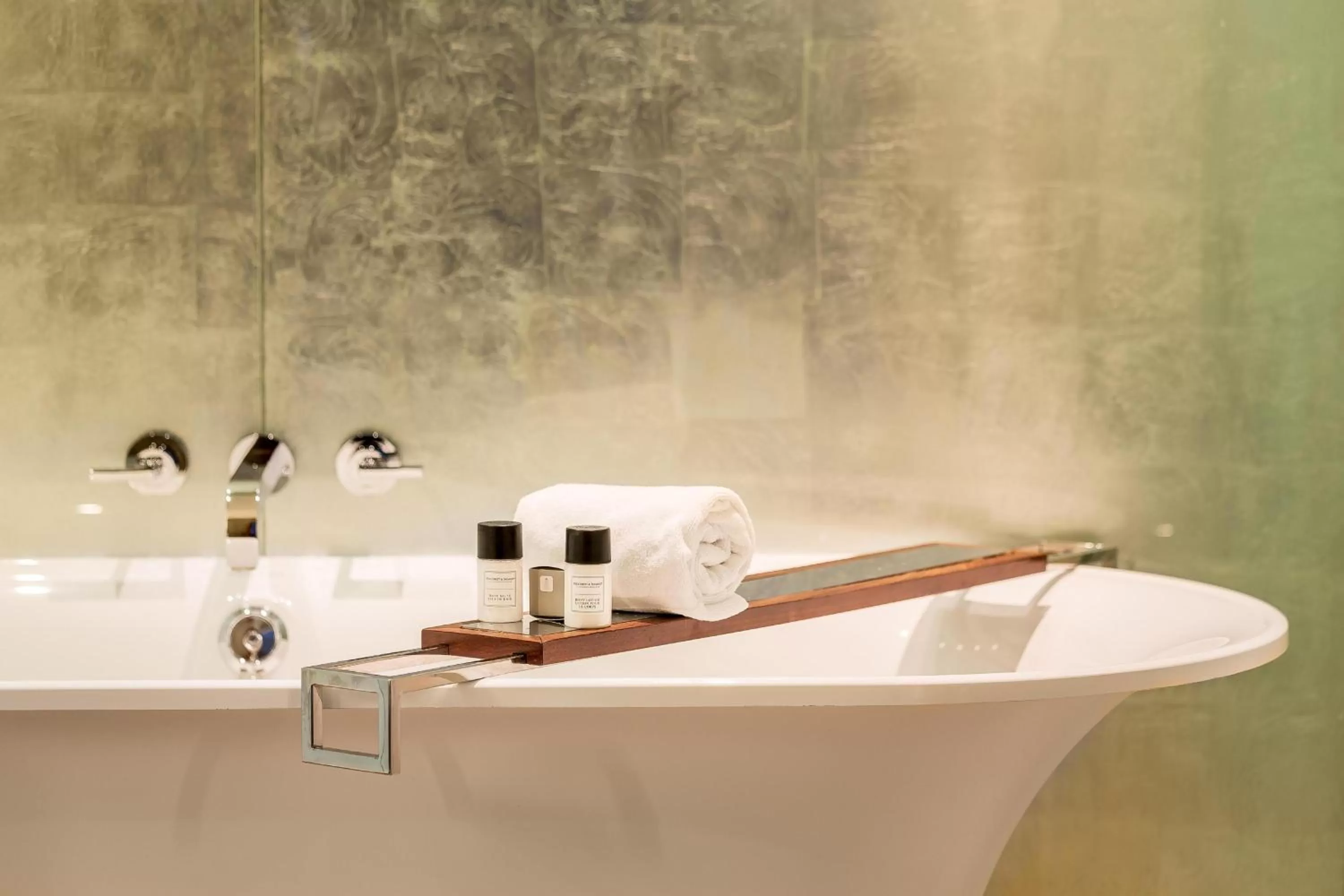 Bathroom in Hotel Miramar Barcelona GL