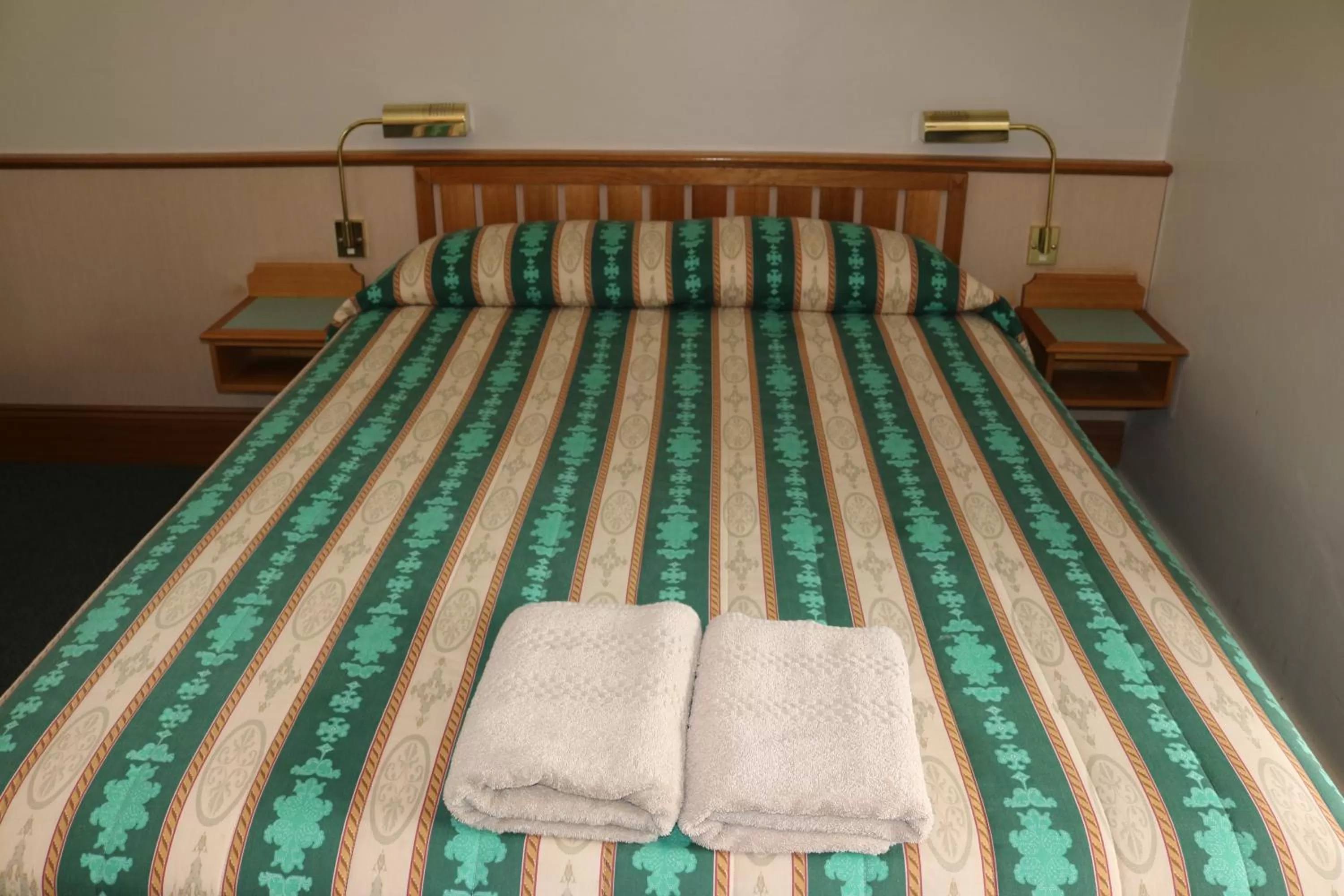 Bed in Hermitage Motel