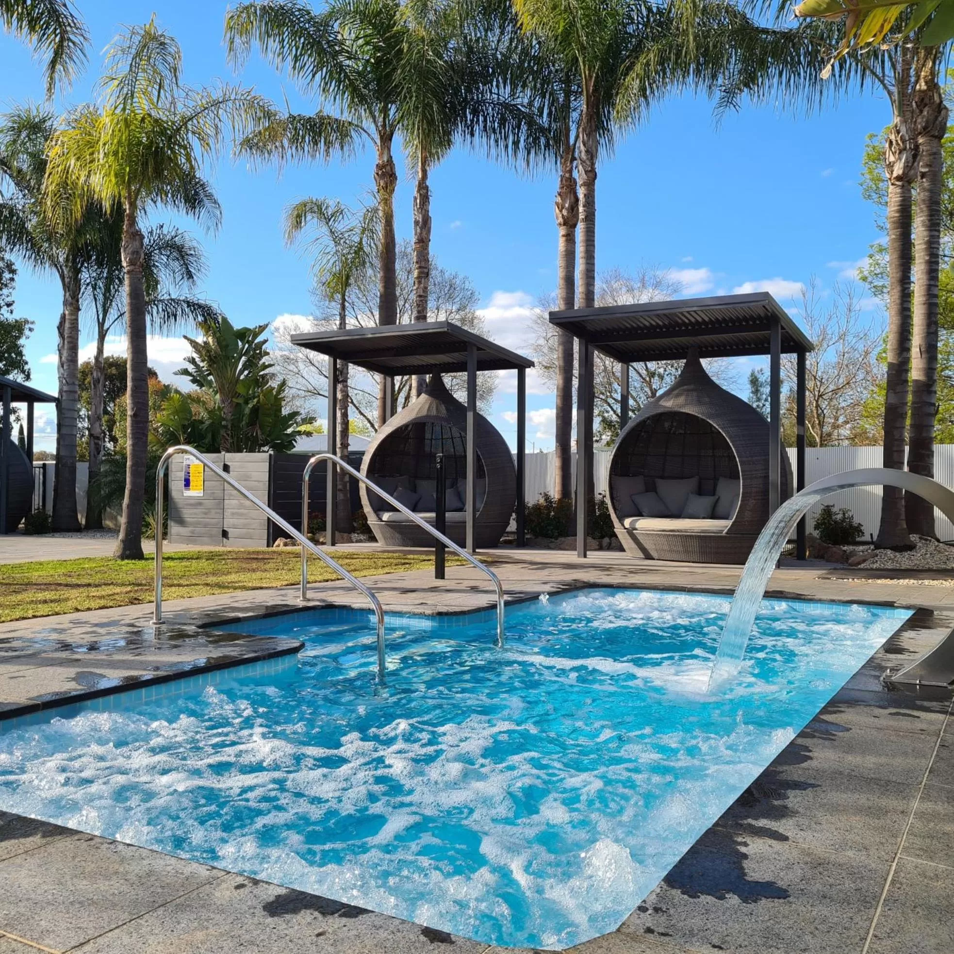 Swimming pool in Federation Motel Resort - Corowa