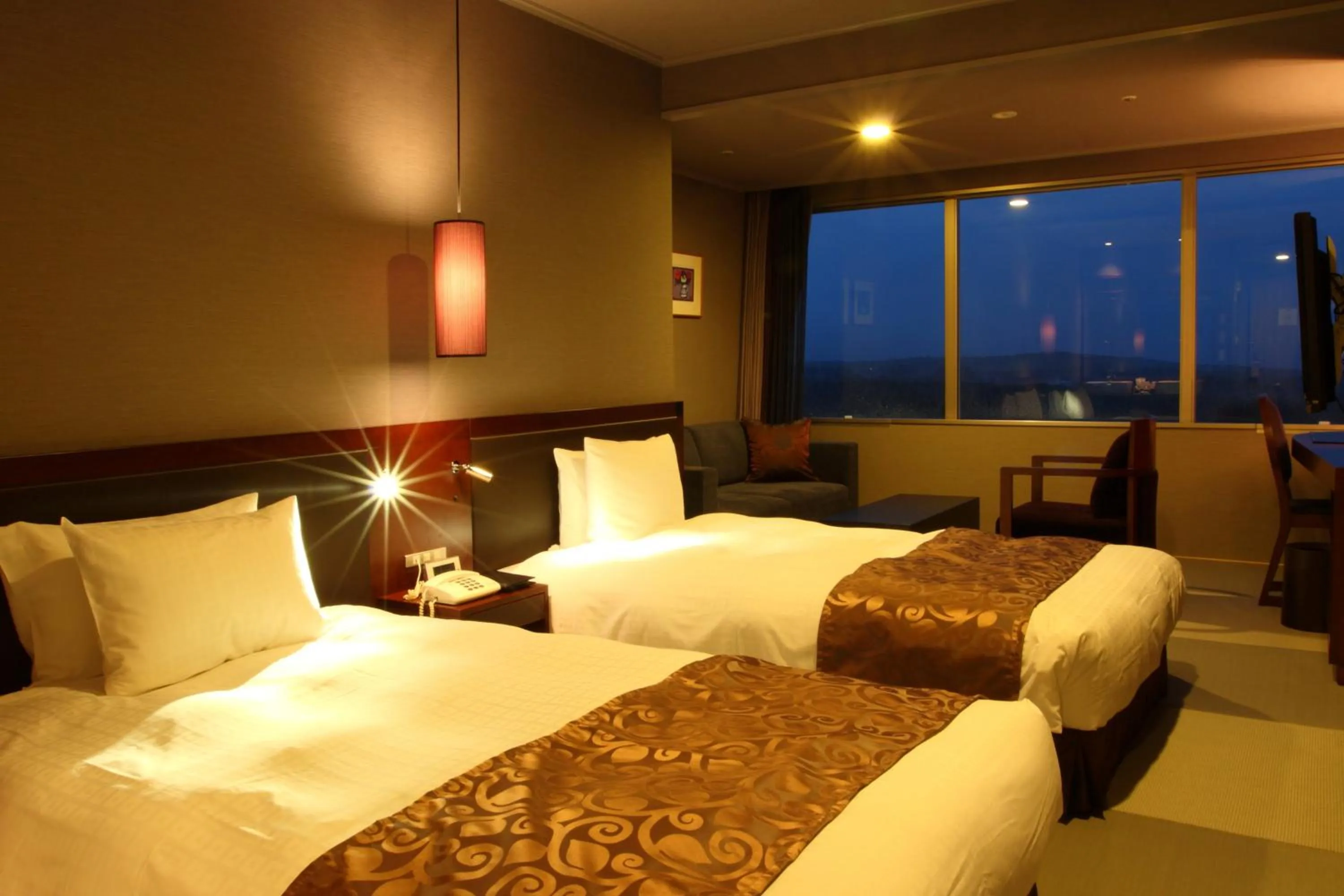 Spring, Bed in Hotel Epinard Nasu