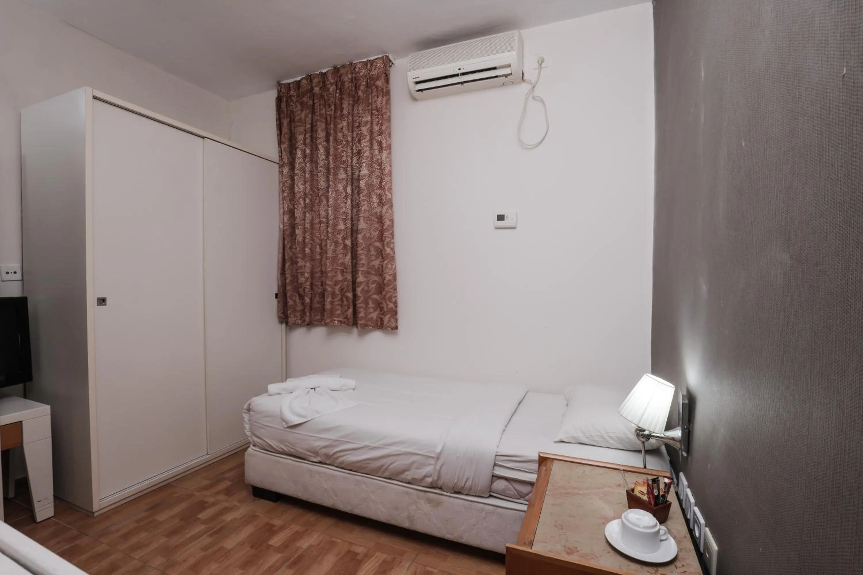 Bedroom, Bed in Tabar Hotel