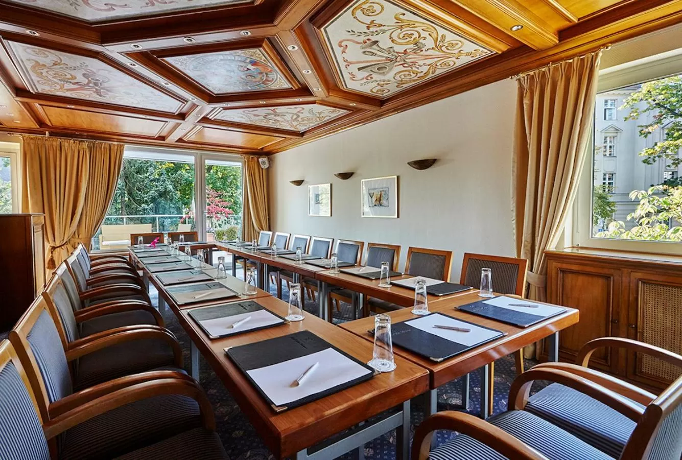 Banquet/Function facilities in Bernstein Hotel Villa Kastania