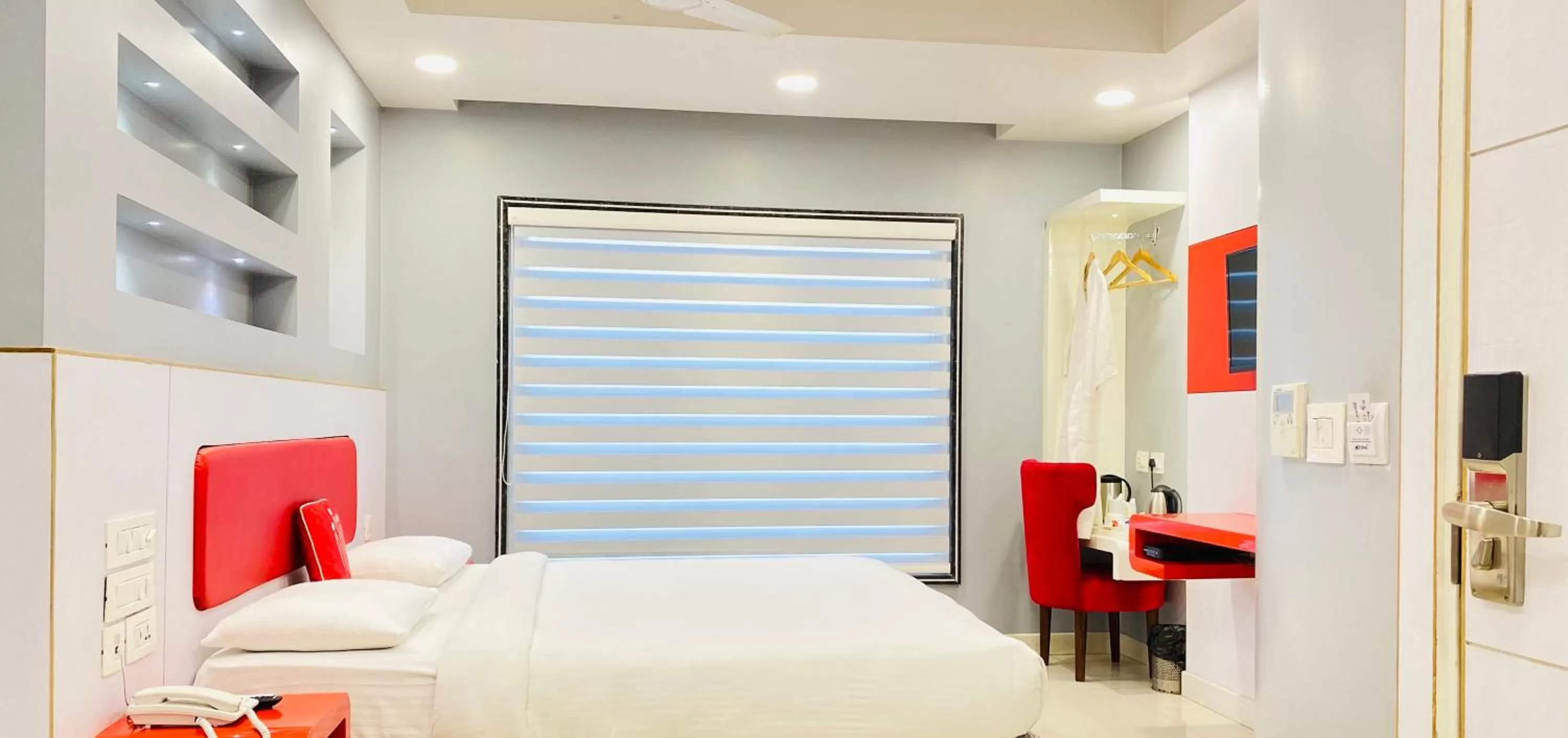 Photo of the whole room, Bed in City Empire - New Delhi Railway Station, Near Connaught Place