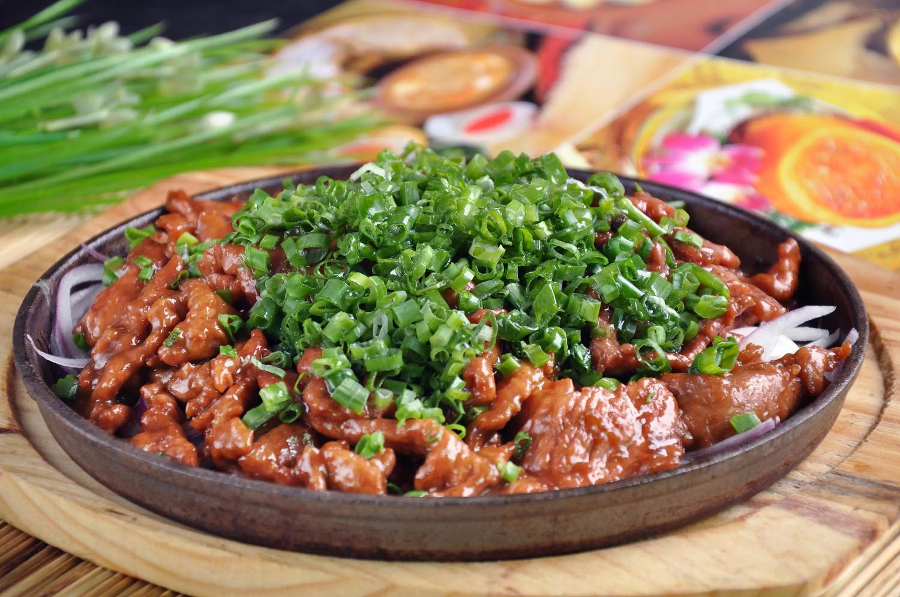 Food in Wenjun Courtyard Hotel---3mins walk from Tonghuimen metro station ,next to People`s Park, fluent English service ,travel agency