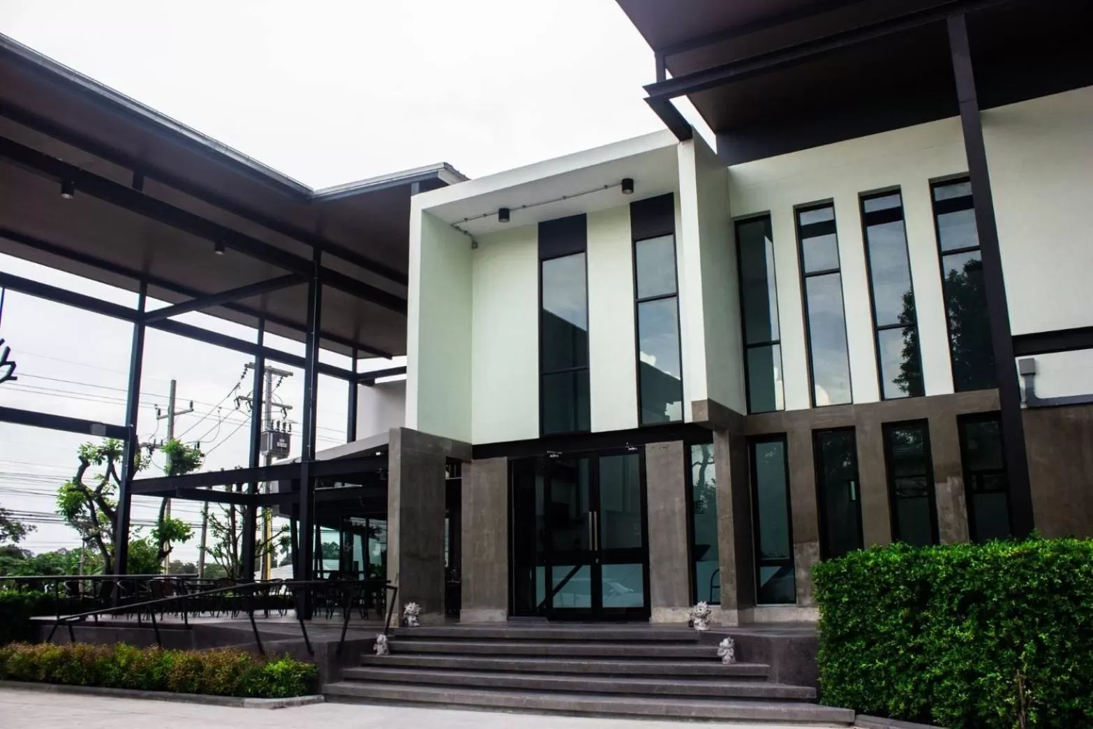 Property building in De Vine House