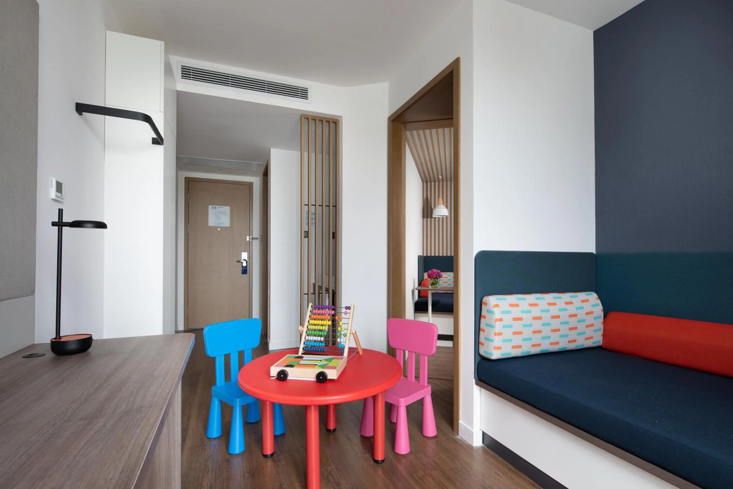 Living room in Holiday Inn Express Chengdu Longquanyi North by IHG