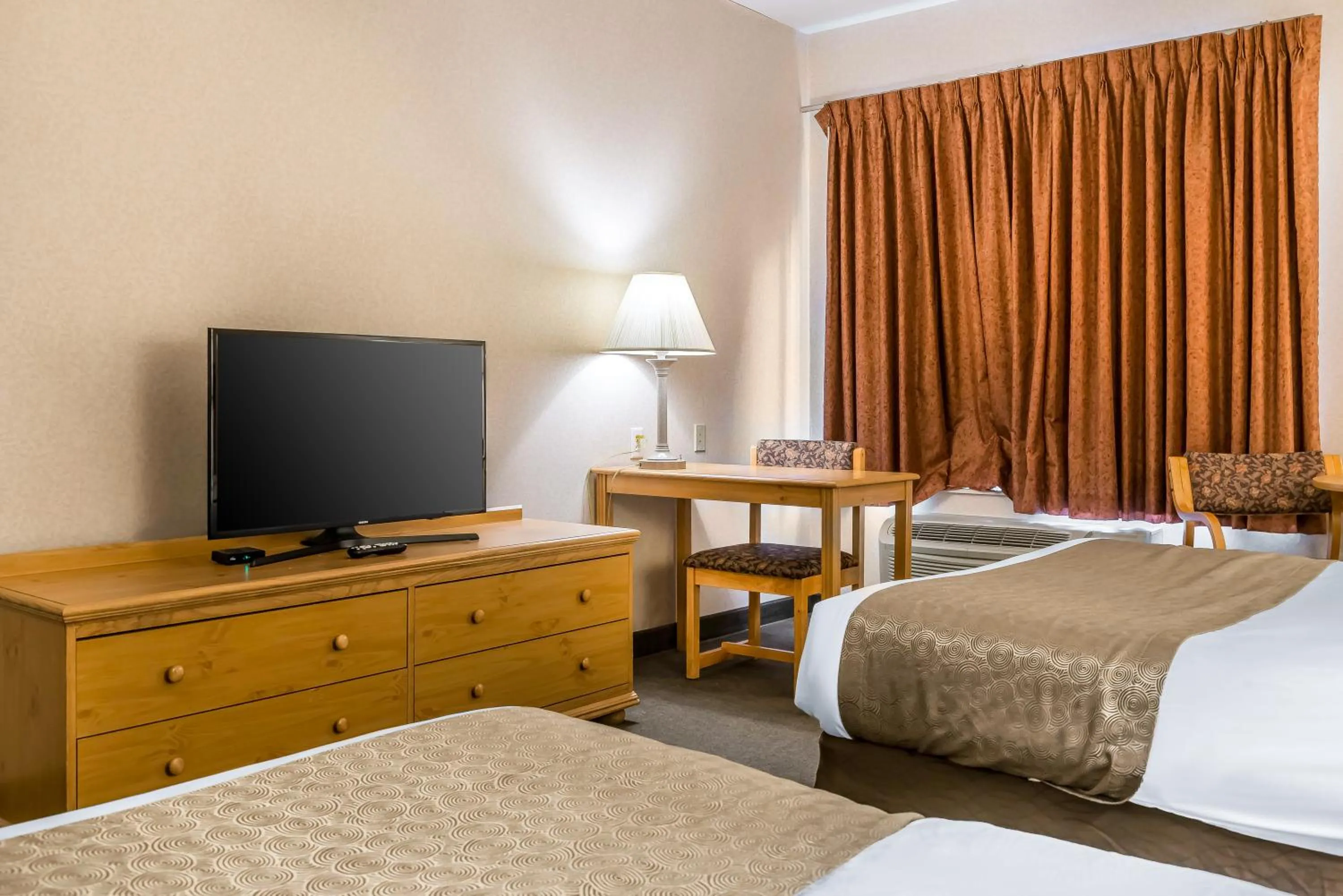 King Room - Accessible/Non-Smoking in Rodeway Inn & Suites Tomahawk