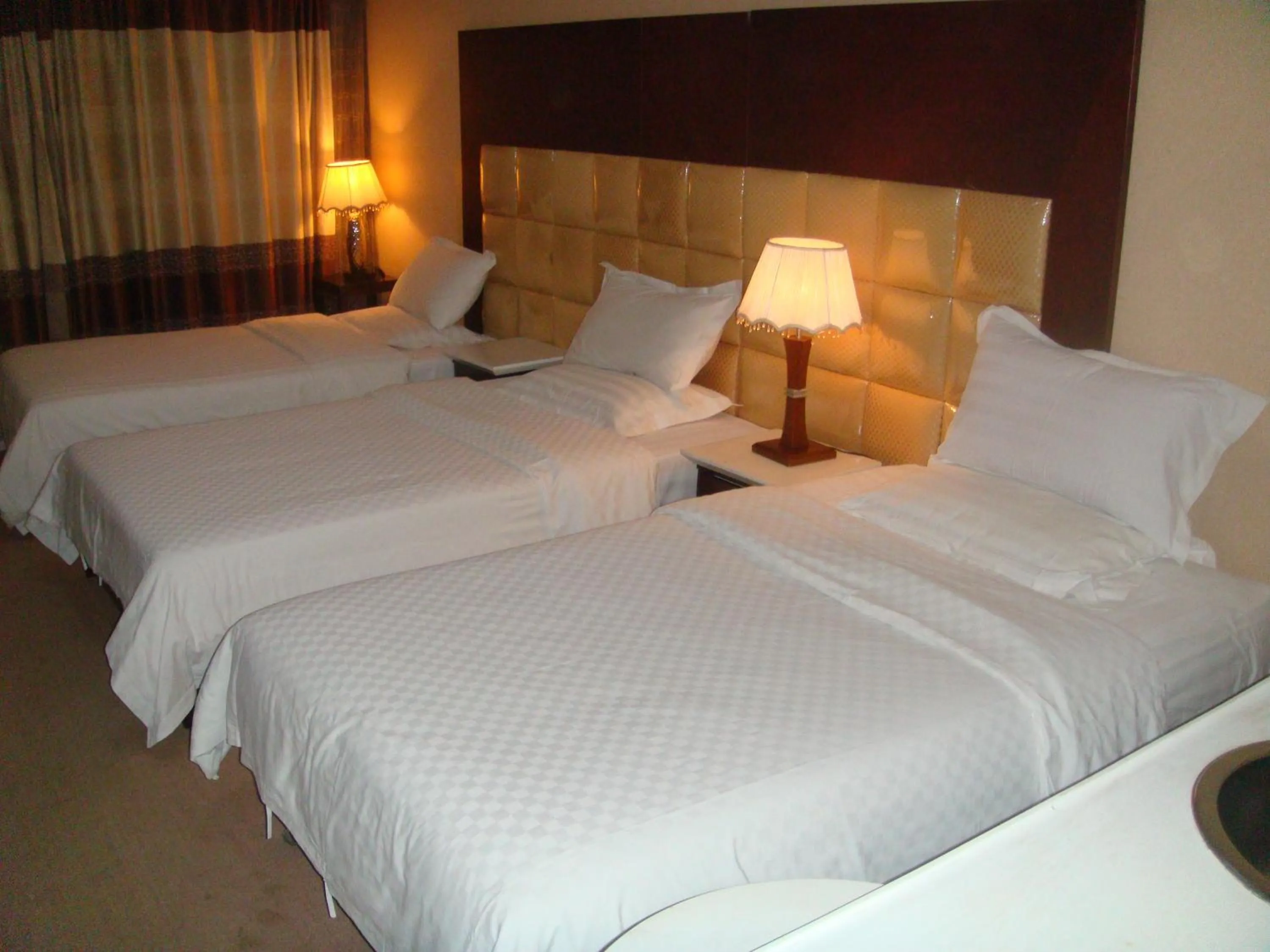 bunk bed, Bed in Da Zhen Hotel (Previously: Qian Lv Chen Hotel Da Zhen)