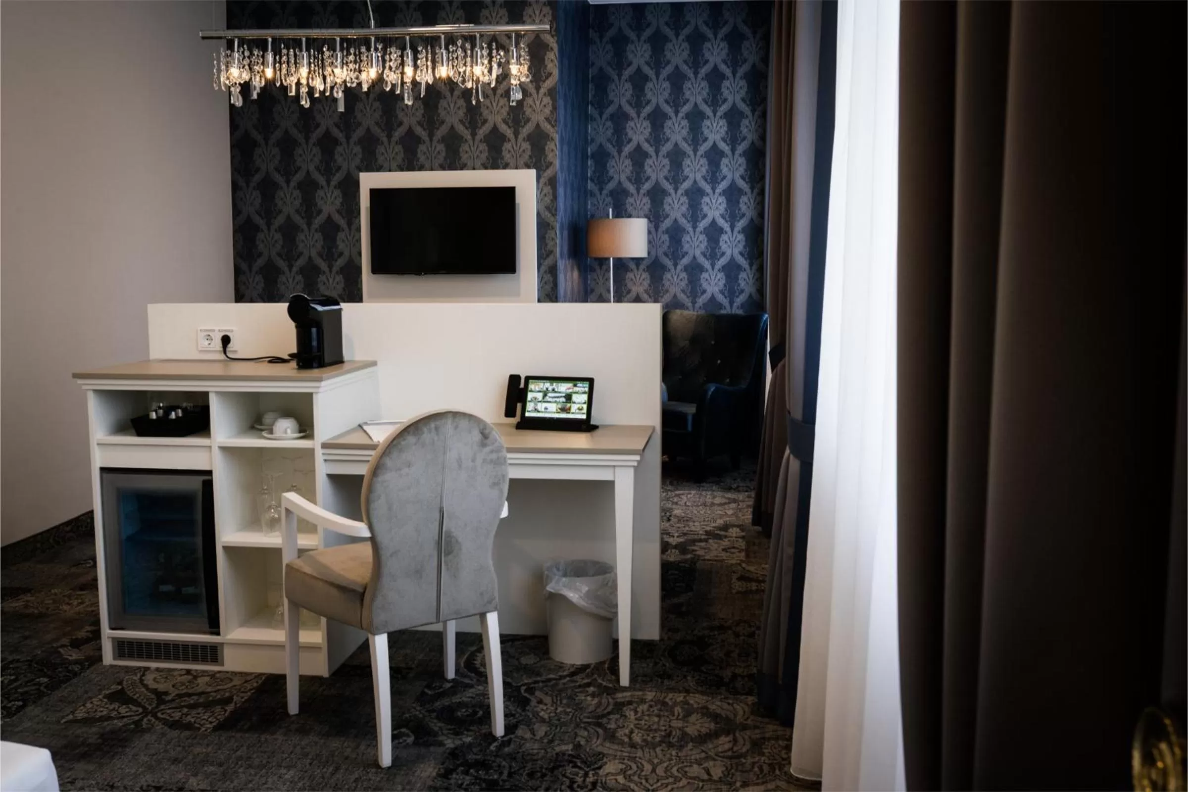 TV and multimedia in Schlosshotel Bad Neustadt