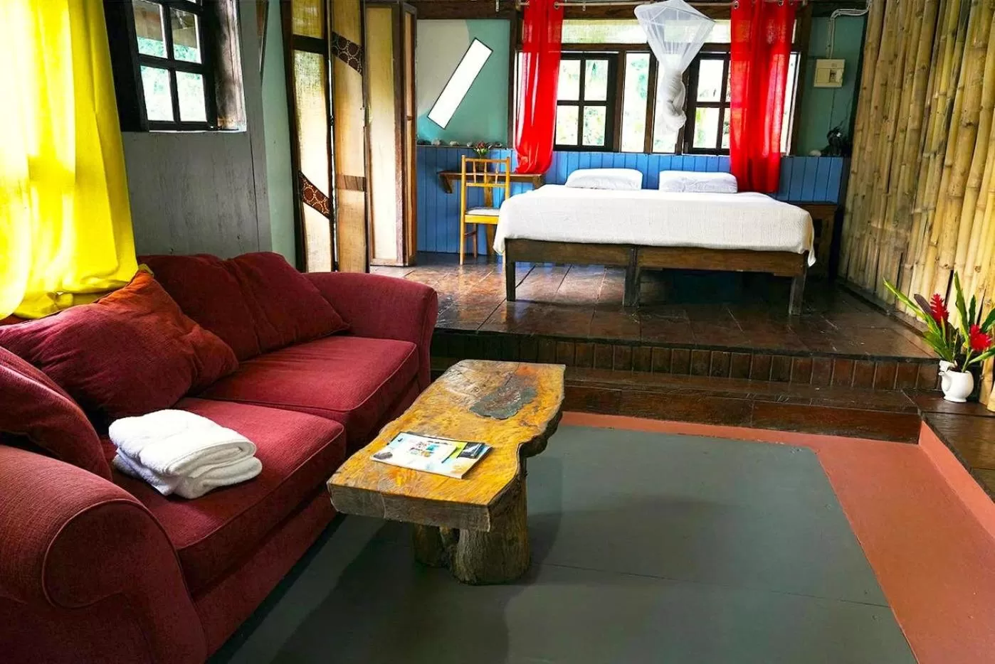 Bedroom, Seating Area in Cocoa Cottage
