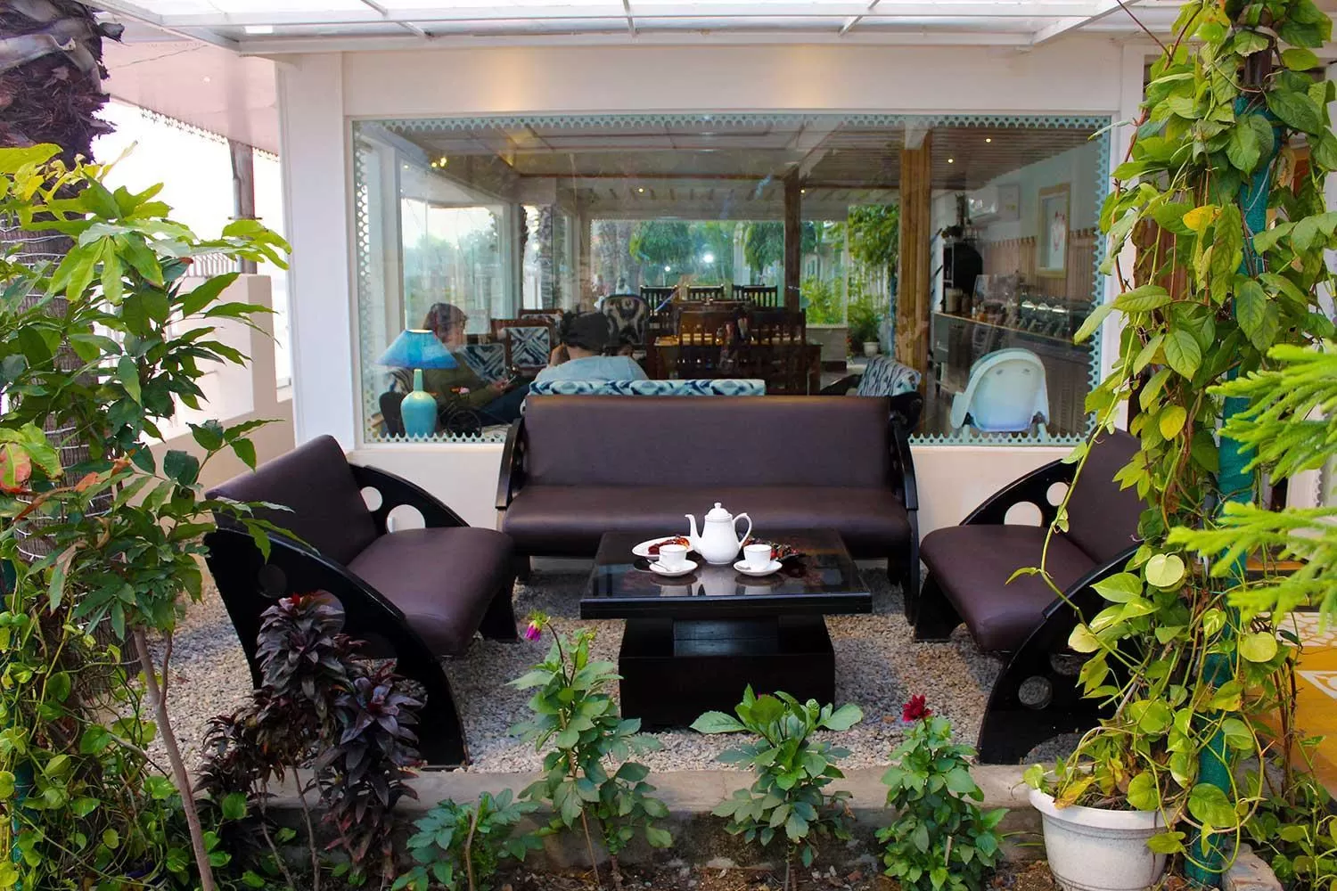 Restaurant/places to eat in Yog Niketan By Sanskriti