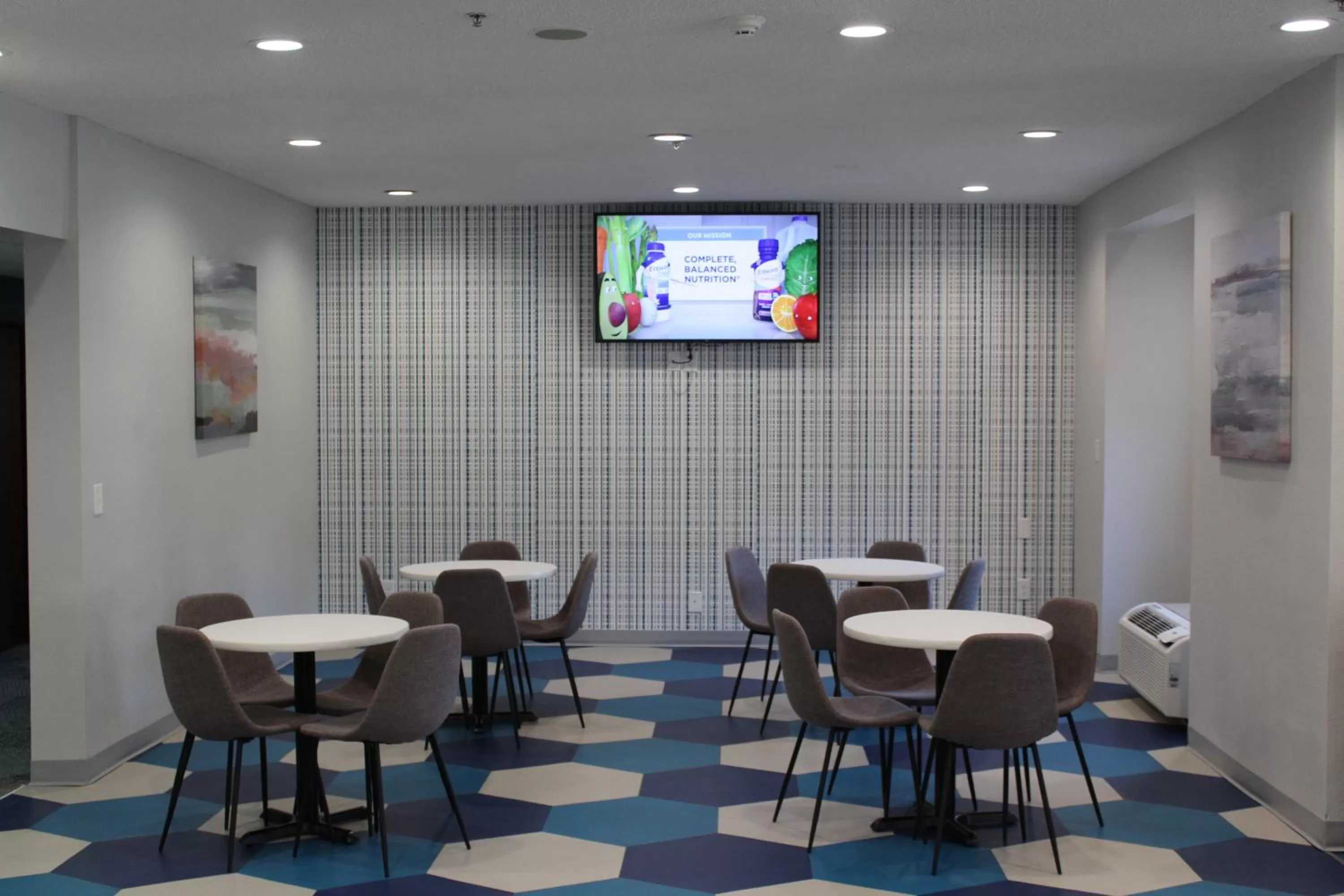 Breakfast in Microtel Inn & Suites by Wyndham Stockbridge/Atlanta I-75