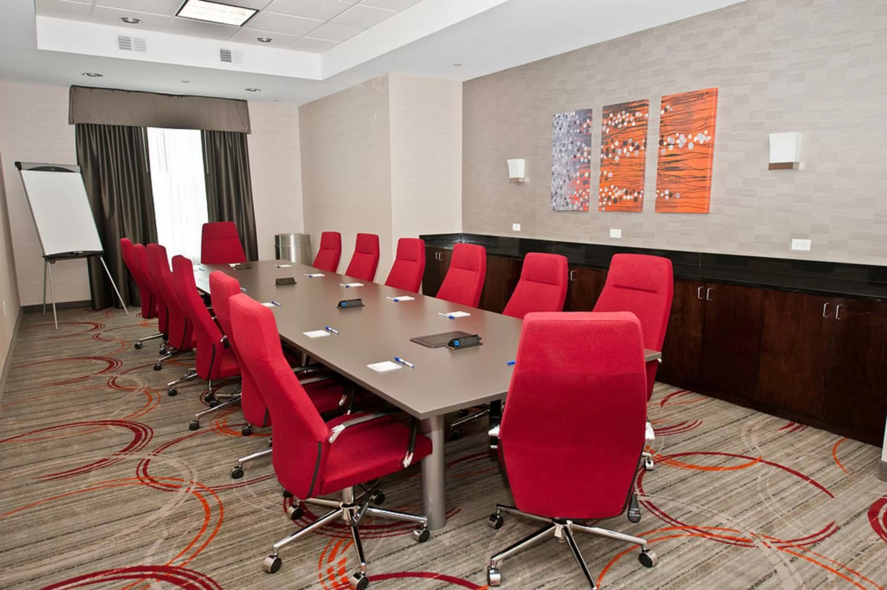 Meeting/conference room in Holiday Inn Express & Suites Columbus - Easton Area by IHG