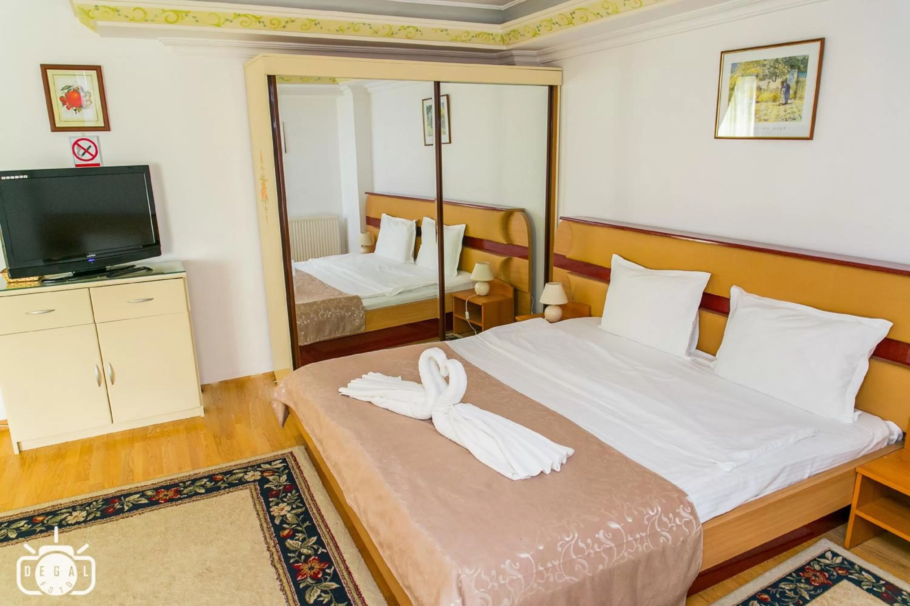 Photo of the whole room, Bed in Villa Tamara