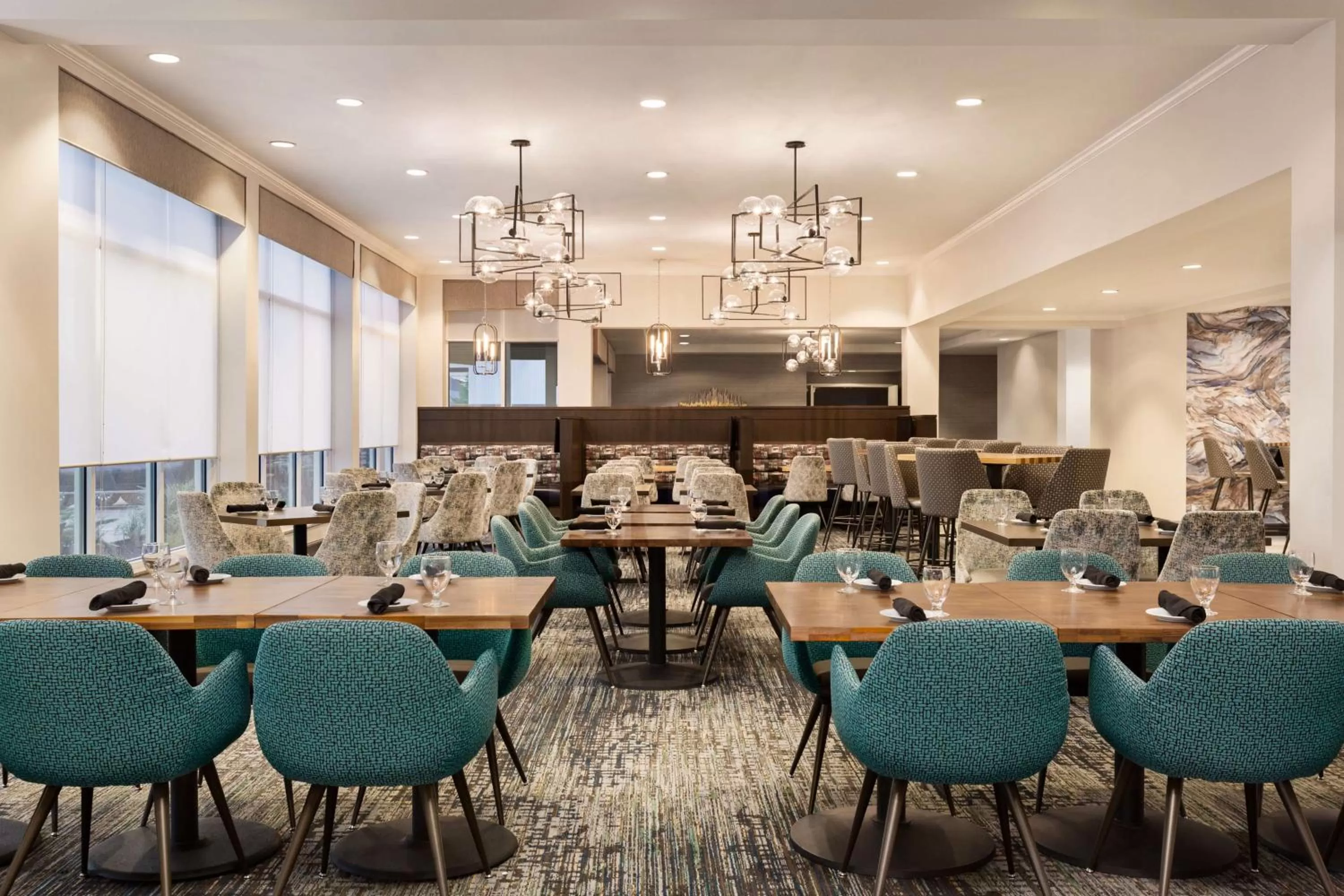 Restaurant/places to eat in Hilton Garden Inn Houston Energy Corridor