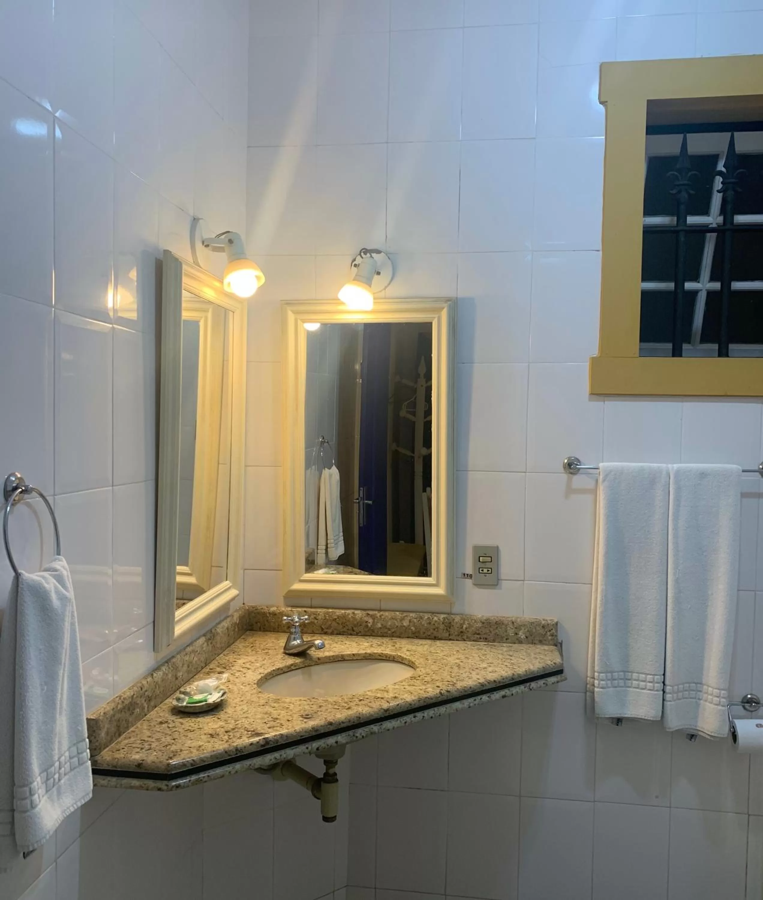 Bathroom in Pousada Villa Real