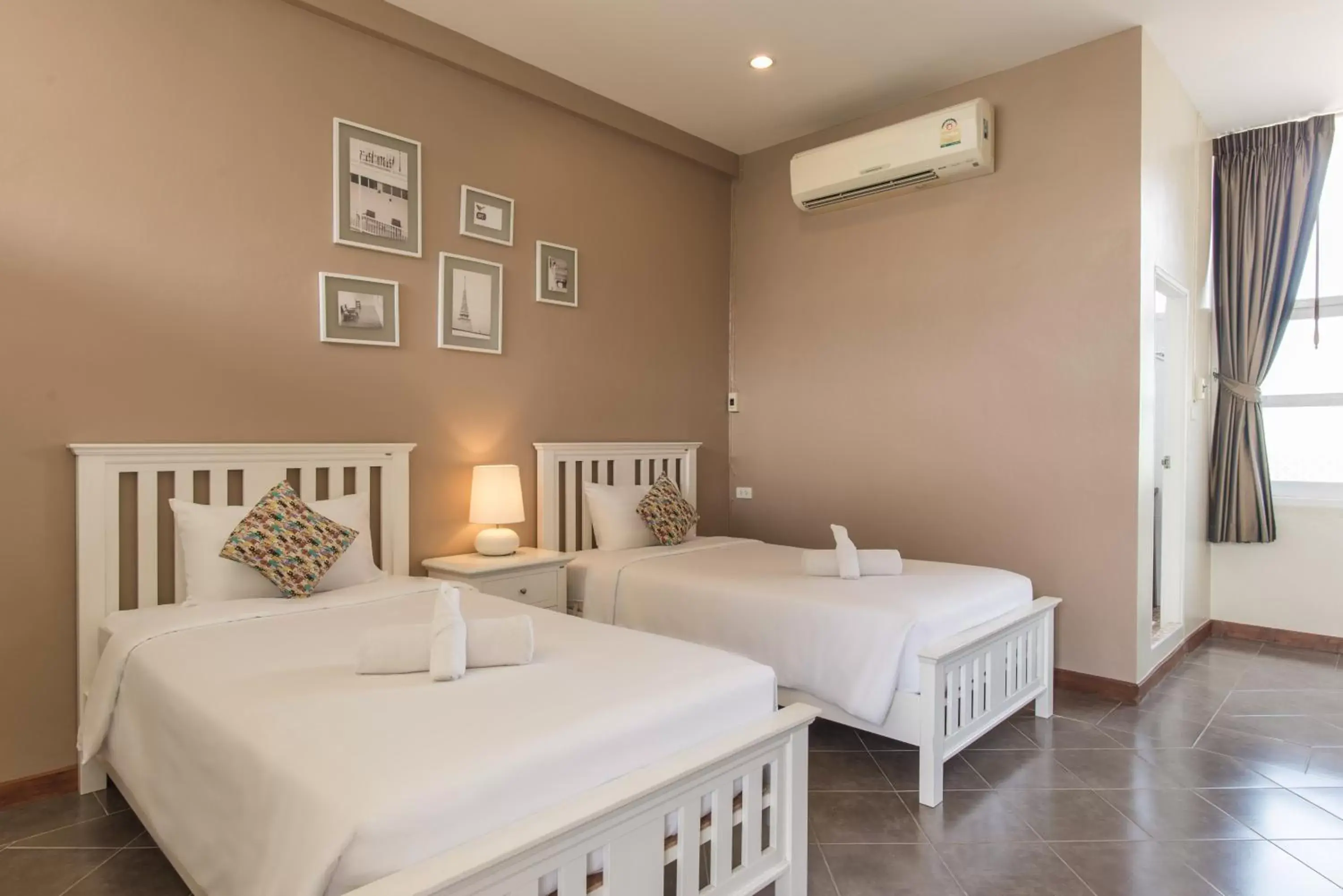 Deluxe Double or Twin Room in Feung Nakorn Balcony Rooms and Cafe Deluxe Double or Twin Room in Feung Nakorn Balcony Rooms and Cafe