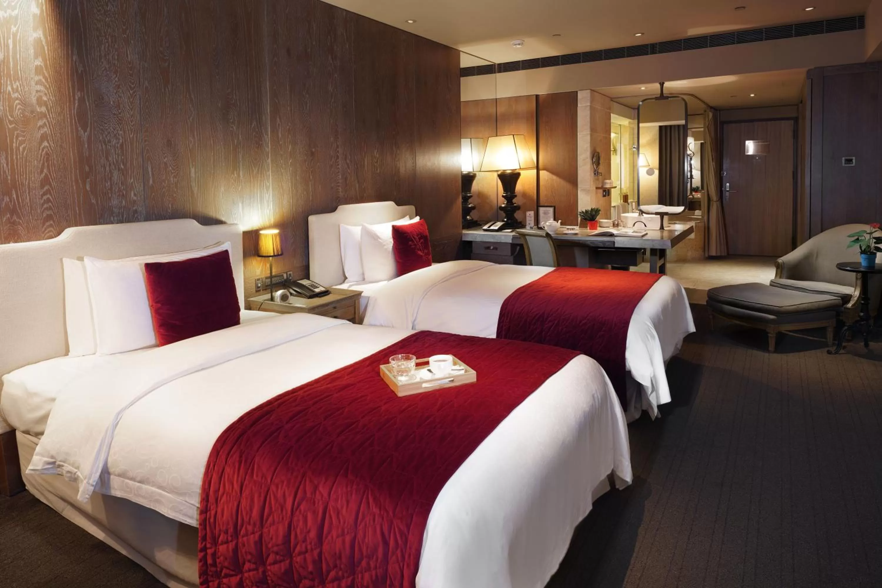 Bed in Palais de Chine Hotel