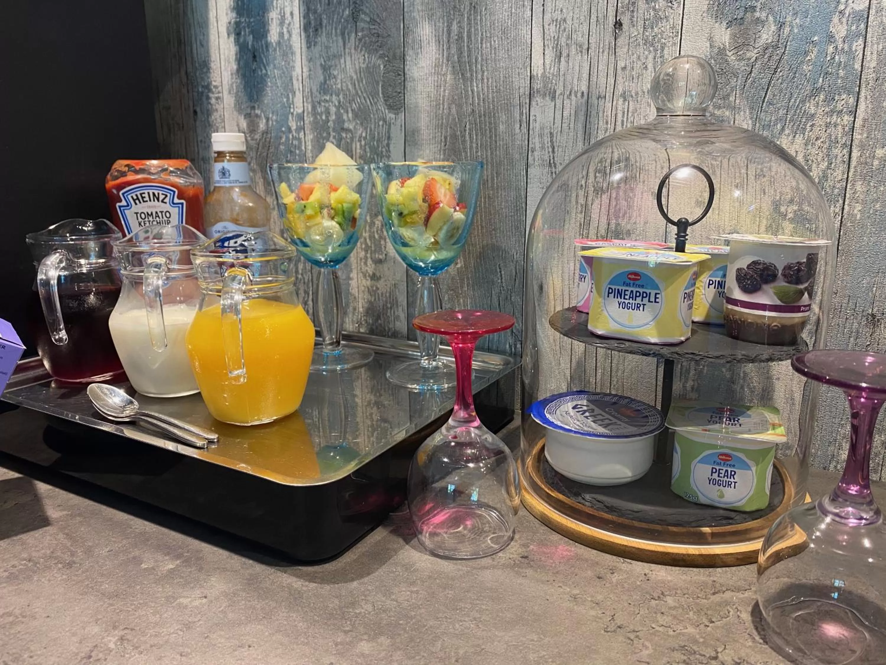 Breakfast in Toppesfield House B&B