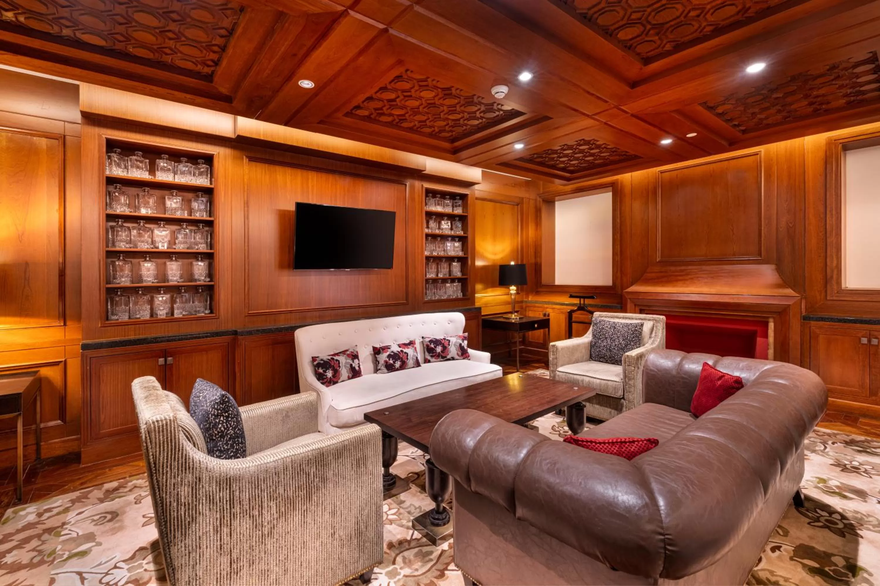 Lounge or bar in NH Collection Colombo