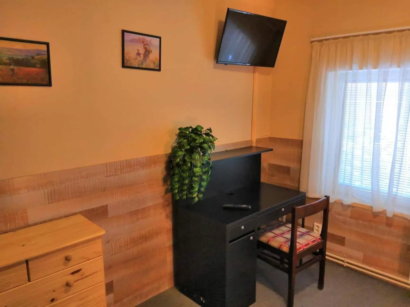 Photo of the whole room, TV/Entertainment Center in Hotel Alfa