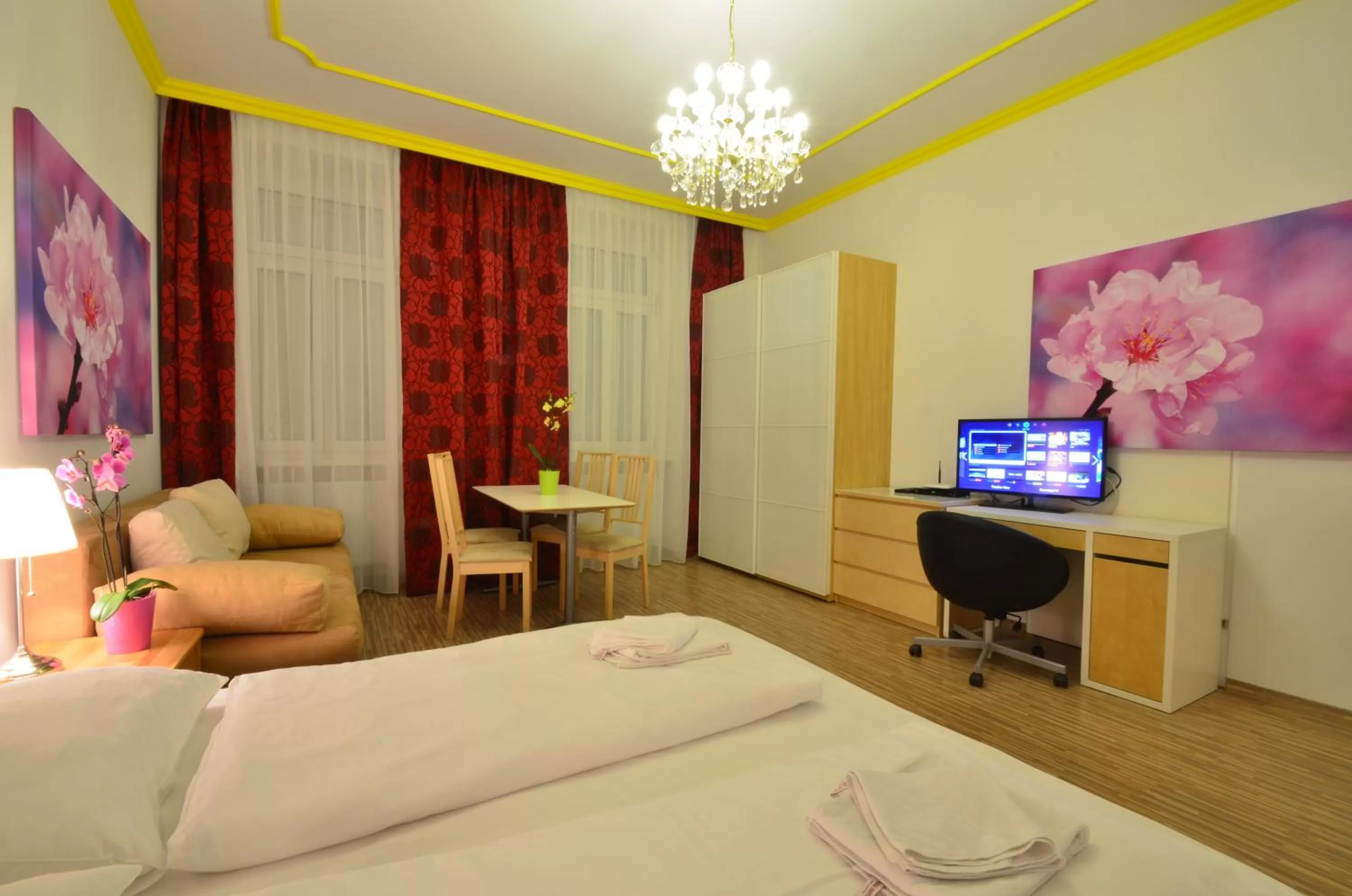 Bed in AJO Apartments - Messe City Flat - Self-Check-in