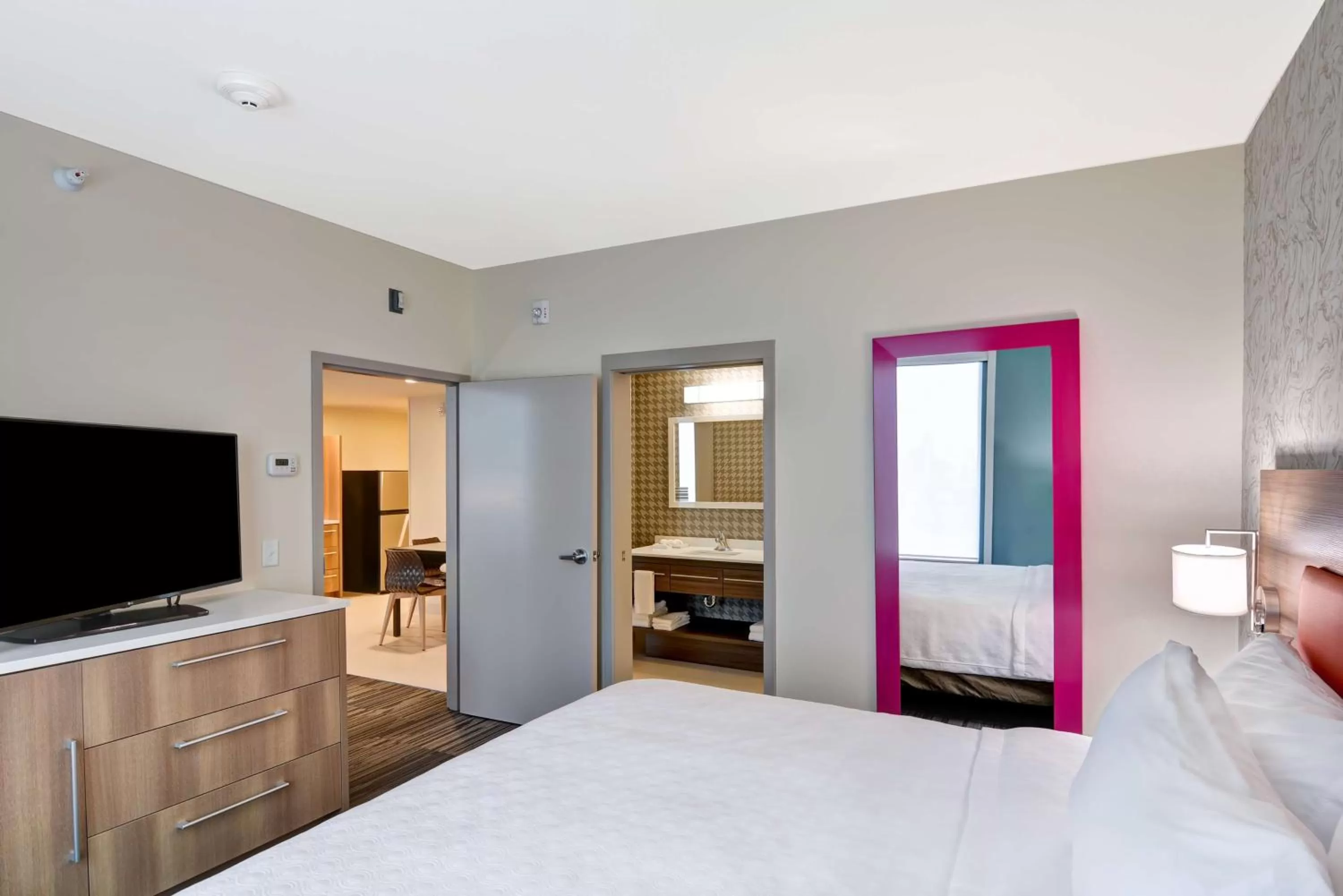 Bedroom, Bed in Home2 Suites By Hilton Lafayette