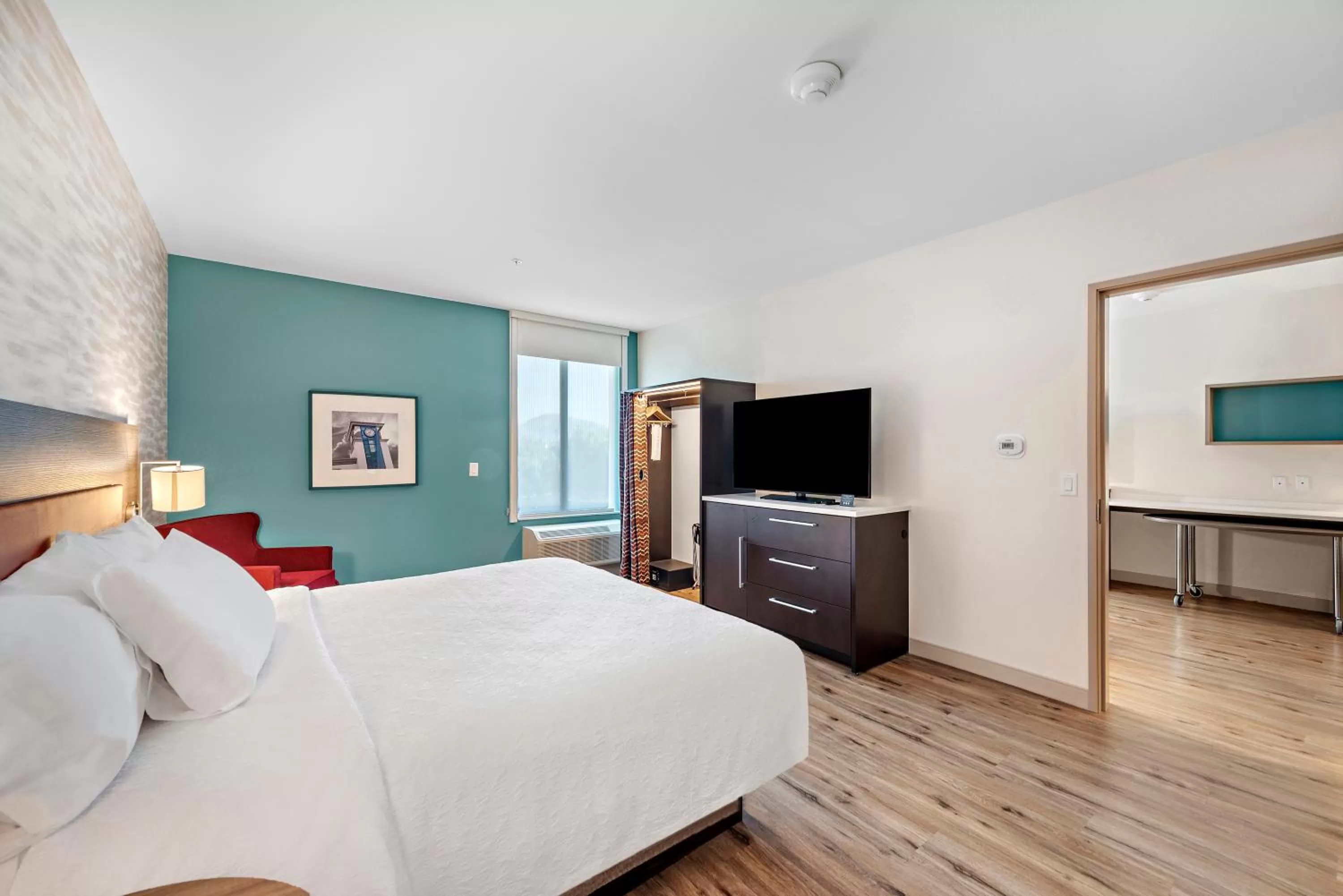 Bed in Home2 Suites By Hilton San Bernardino