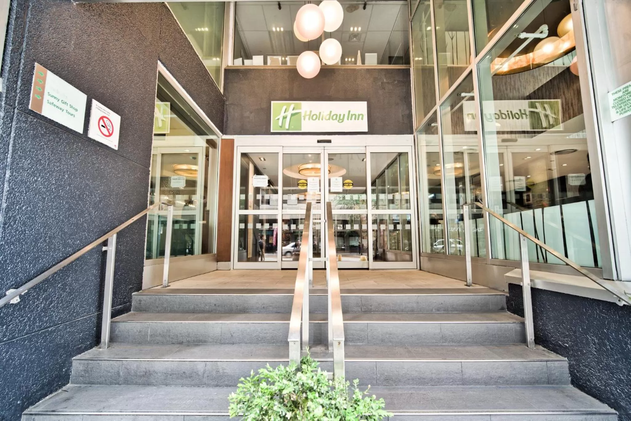 Property building in Holiday Inn Toronto Downtown Centre by IHG