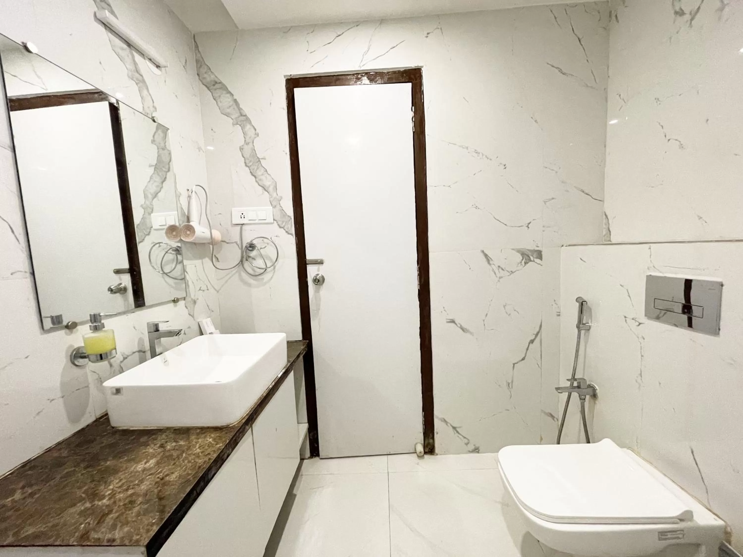 Bathroom in Hotel TBS sea view ! Puri