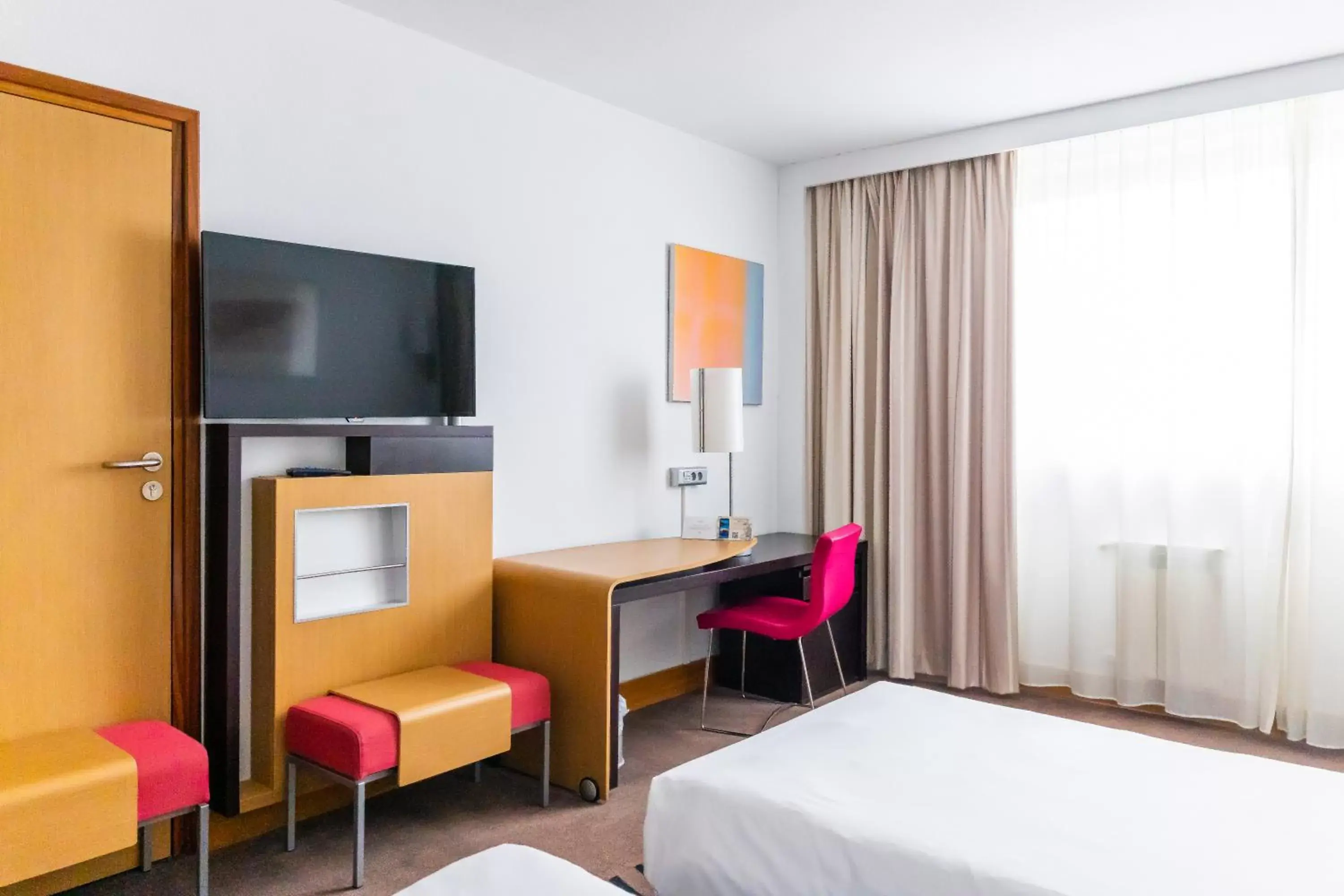 Superior Room with two single beds in Novotel Kraków City West Superior Room with two single beds in Novotel Kraków City West