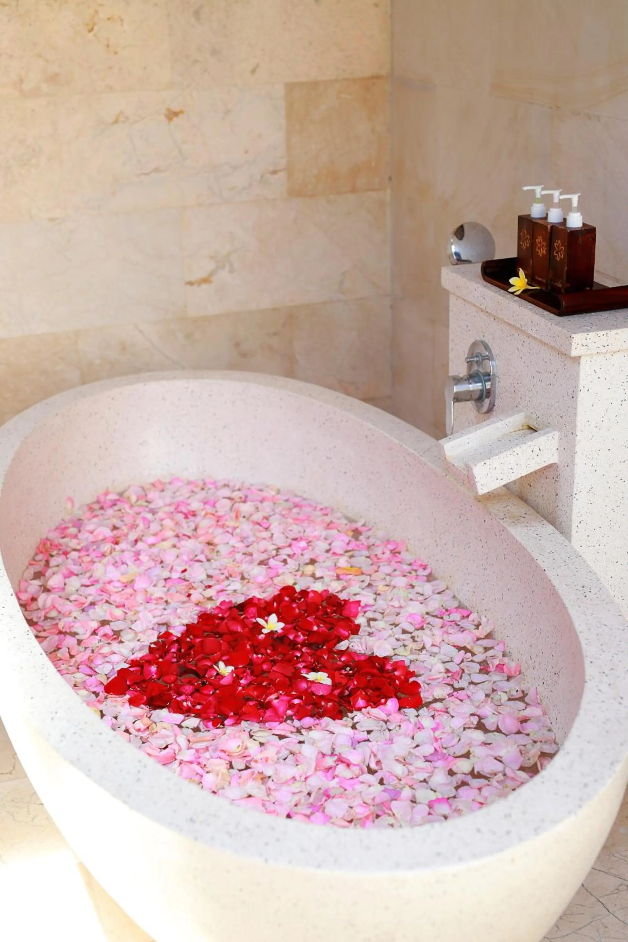 Bath in Lumbini Luxury Villas and Spa