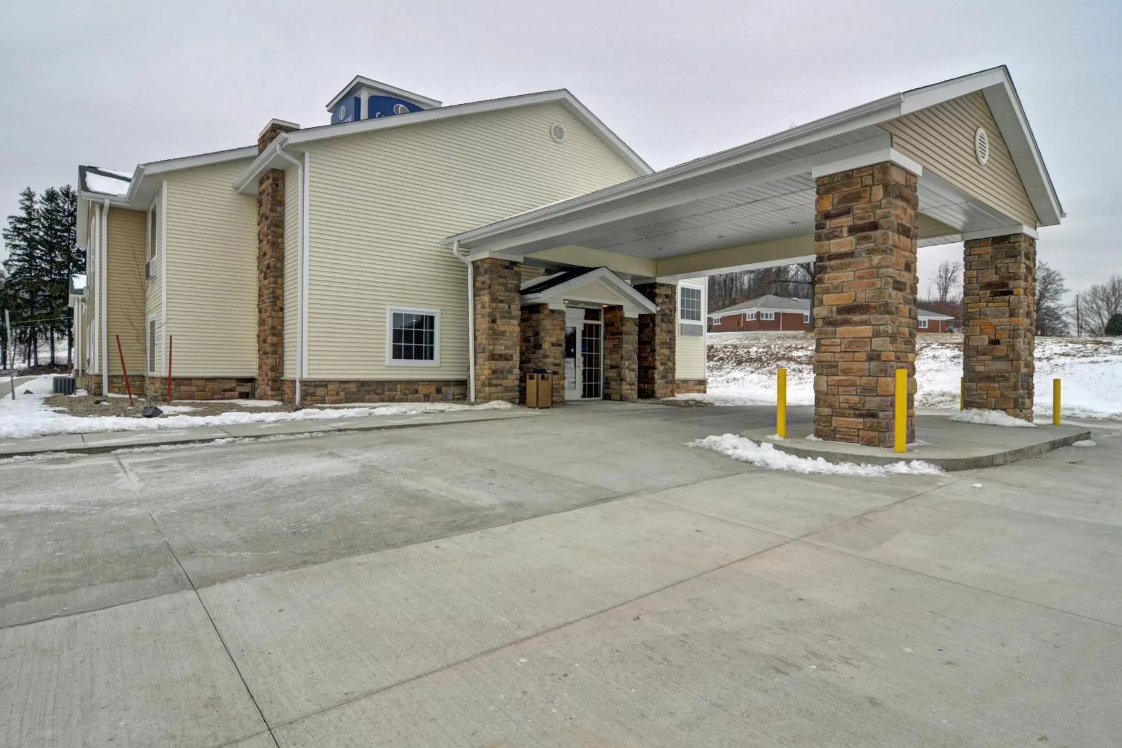 Property building in Cobblestone Hotel & Suites - Punxsutawney