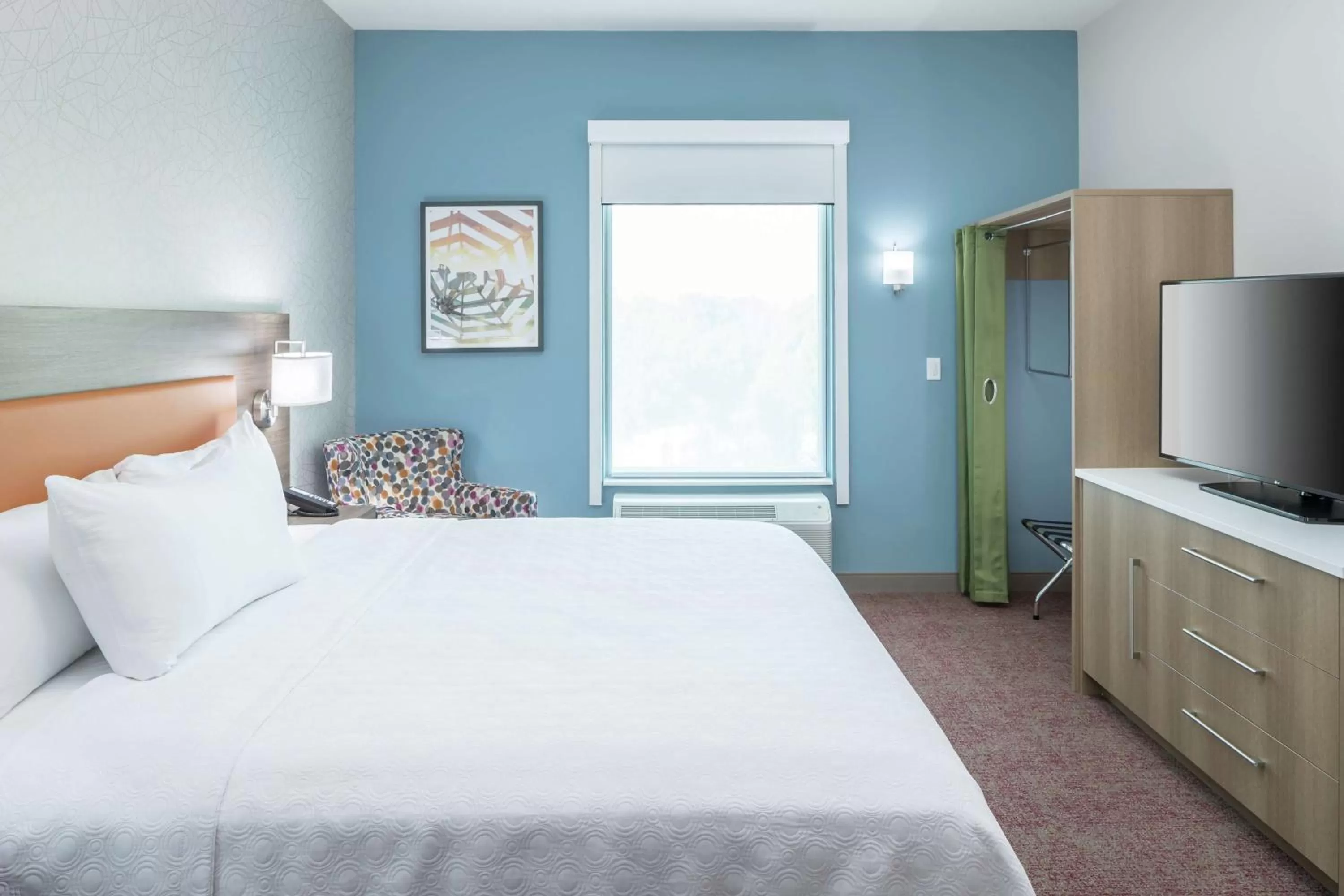 Bedroom, Bed in Home2 Suites By Hilton Orlando Airport