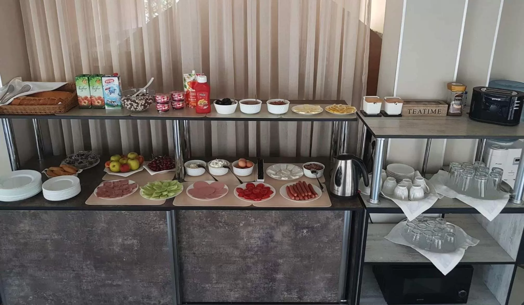 Buffet breakfast, Food in Royal Venezia Hotel