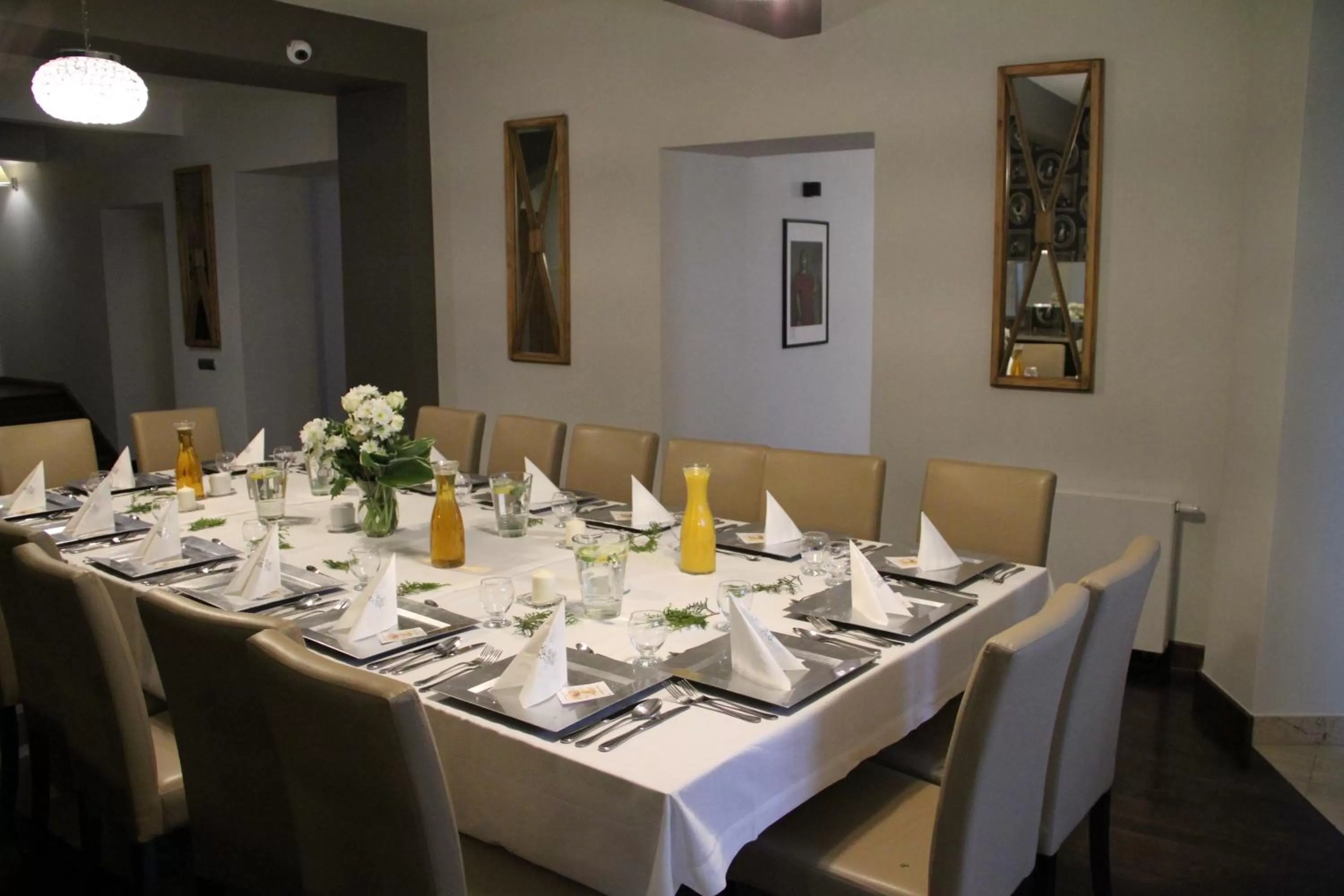 Banquet/Function facilities in Grottger Luxury Boutique Hotel City
