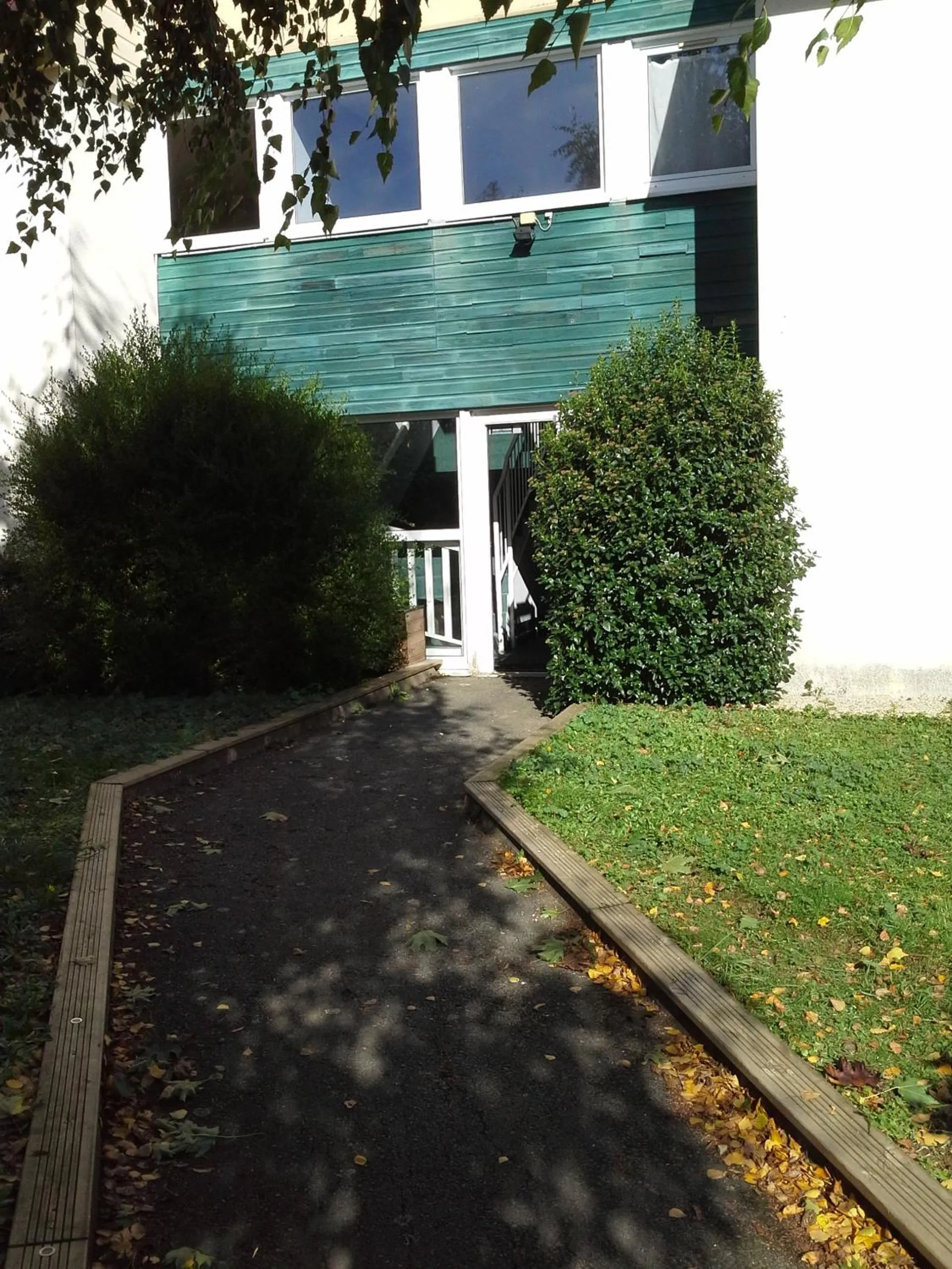 Facade/entrance in Contact Hôtel Come Inn